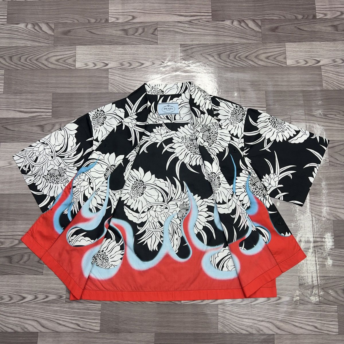 Prada Prada SS18 Dahlia Flames Poplin Shirt Size US L / EU 52-54 / 3 - 3 Thumbnail