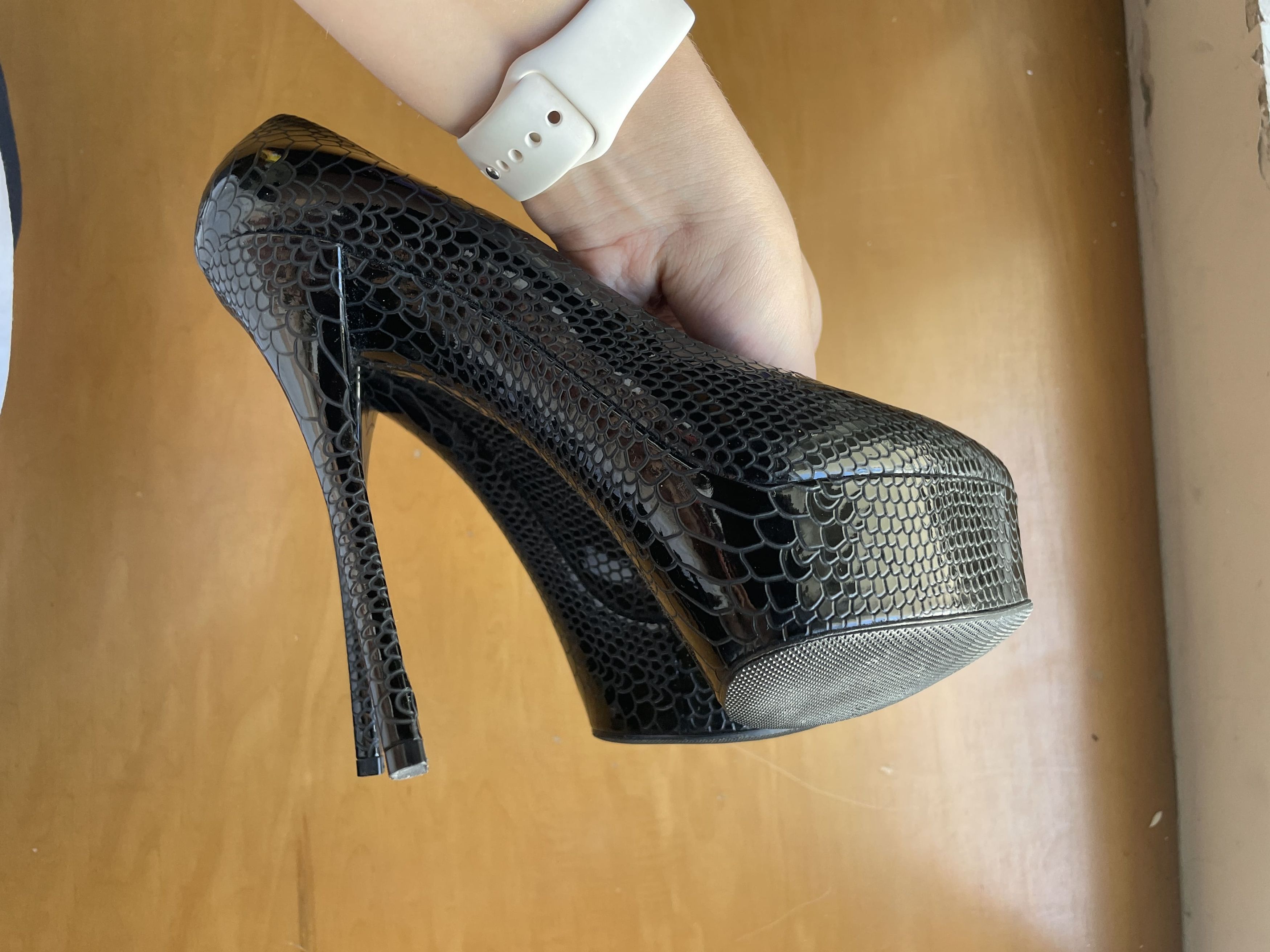 Casadei Casadei Platform Pump Black Croc Size US 6.5 / IT 36.5 - 9 Thumbnail