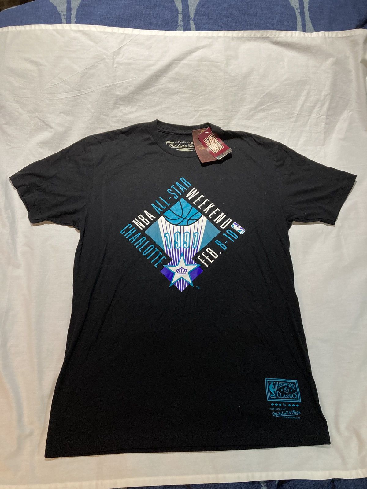 Mitchell & Ness Mitchell & Ness 1991 Charlotte All-Star Weekend T-shirt Size US L / EU 52-54 / 3 - 1 Thumbnail