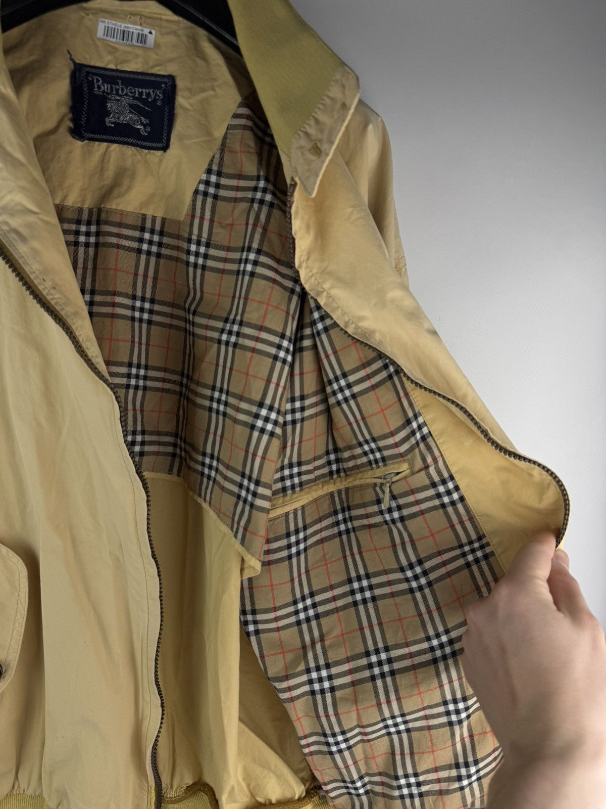 Burberry Vintage 80-90s Burberry Nova Check Bomber Jacket Beige Size US S / EU 44-46 / 1 - 6 Thumbnail