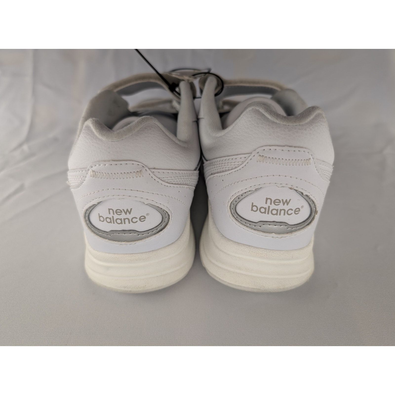 New Balance New Balance Unisex WW577VW Hook & Loop Walk Shoe M11/W12.5 D Size US 11 / EU 44 - 4 Thumbnail