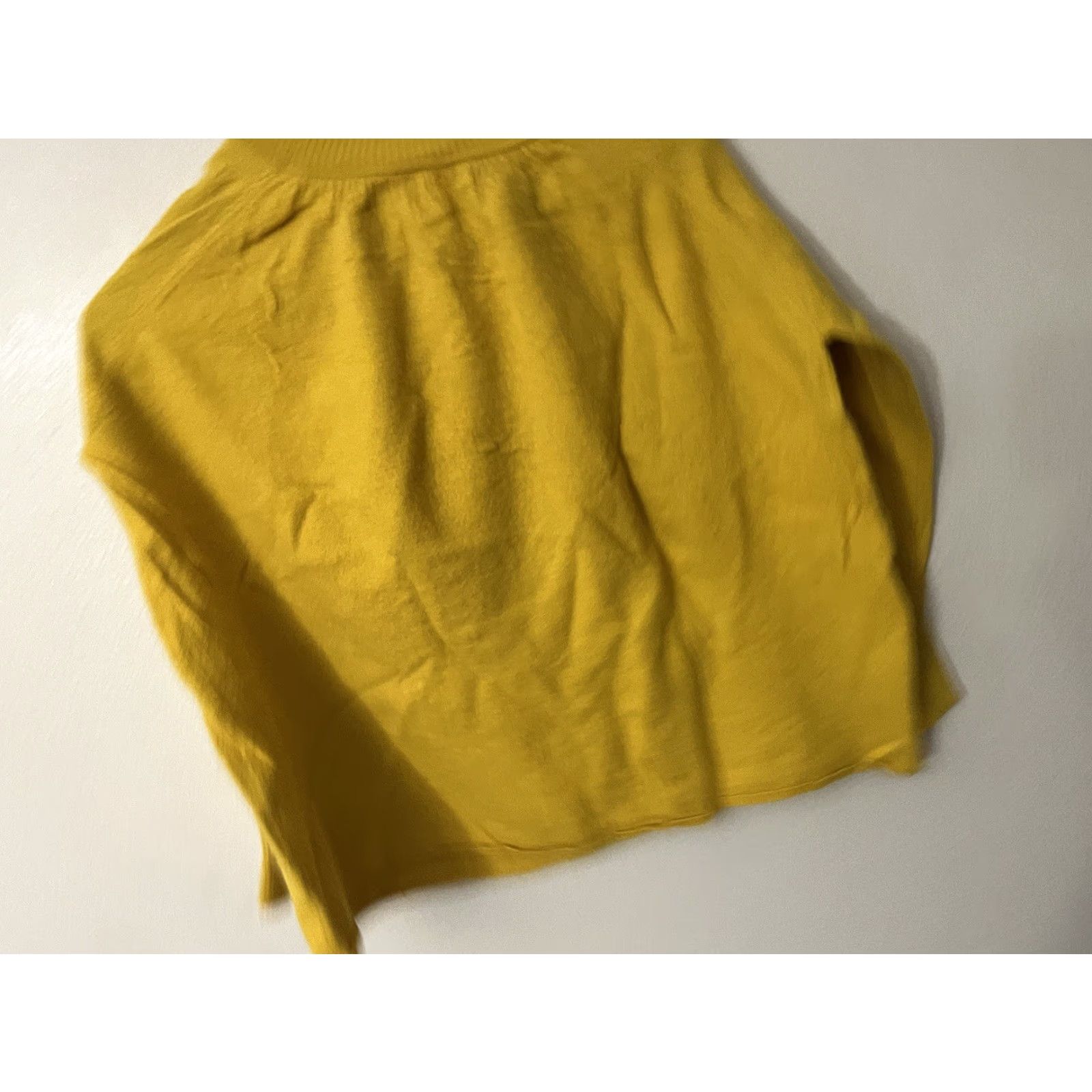Vintage VINTAGE Catherine Malandrino Women's Sweater Turtleneck Pullover Long Sleeve Cashmere Wool Silk S Yellow Thinker Size S / US 4 / IT 40 - 4 Thumbnail