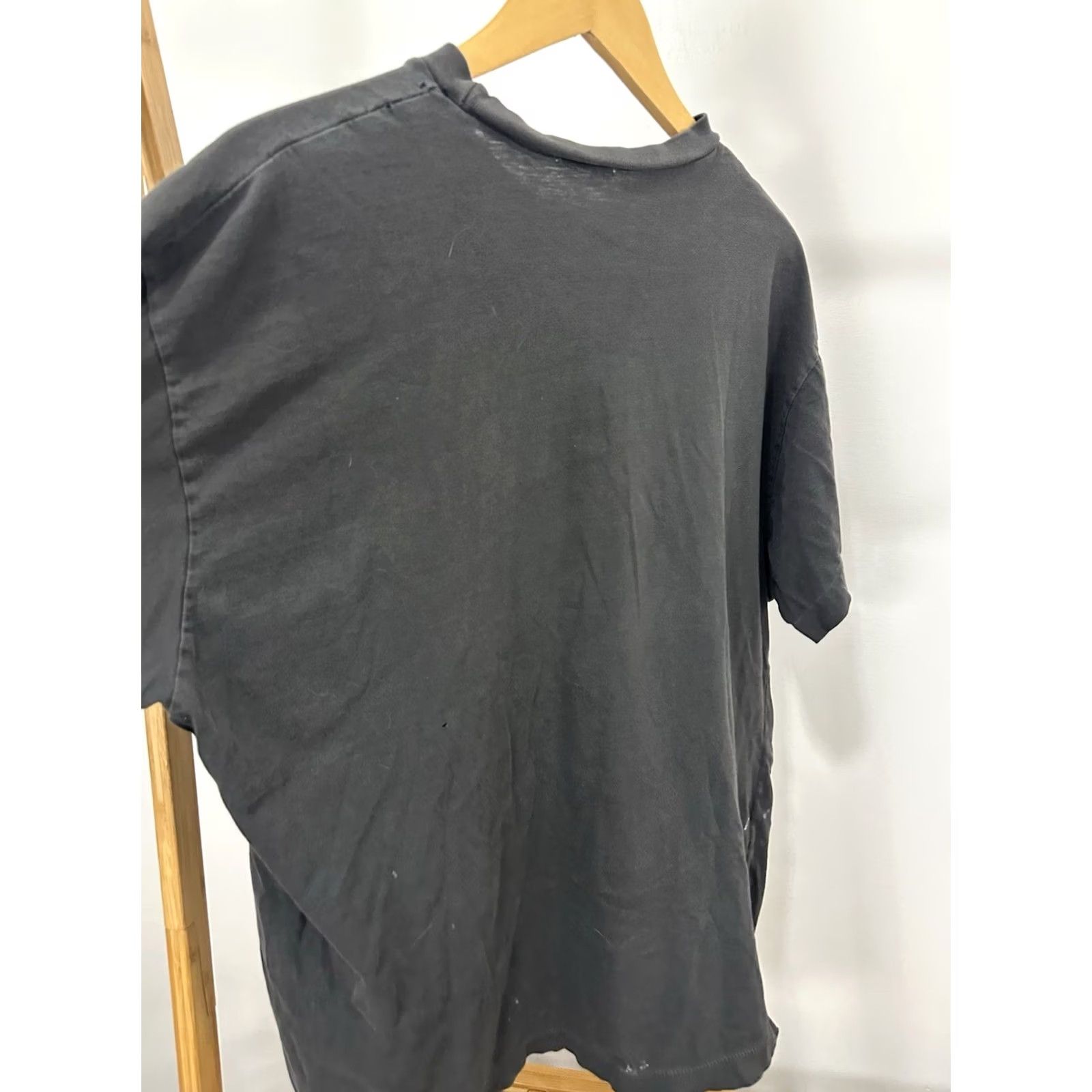 Vintage VTG 90s Faded Worn Distressed Cotton Single Stitch BLANK Black T-Shirt XL Mens Shirts Size XL Black Distressed 90s Grunge Skate Surf Blank T-Shirt Size US XL / EU 56 / 4 - 4 Thumbnail