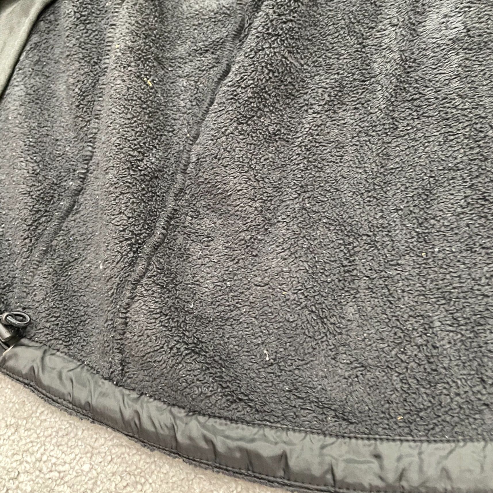 The North Face VINTAGE? No, it's not vintage. The North Face Oso Jacket Womens M Black Full Zip Pockets Oso Fleece Outdoor Size M / US 6-8 / IT 42-44 - 5 Thumbnail
