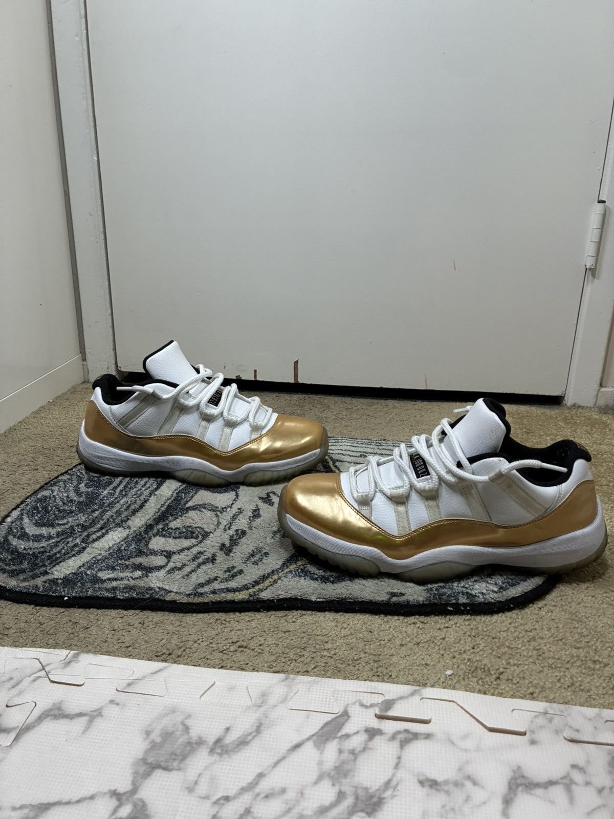 Jordan Brand Jordan 11 retro low closing ceremony 10.5 Size US 10.5 / EU 43-44 - 5 Thumbnail