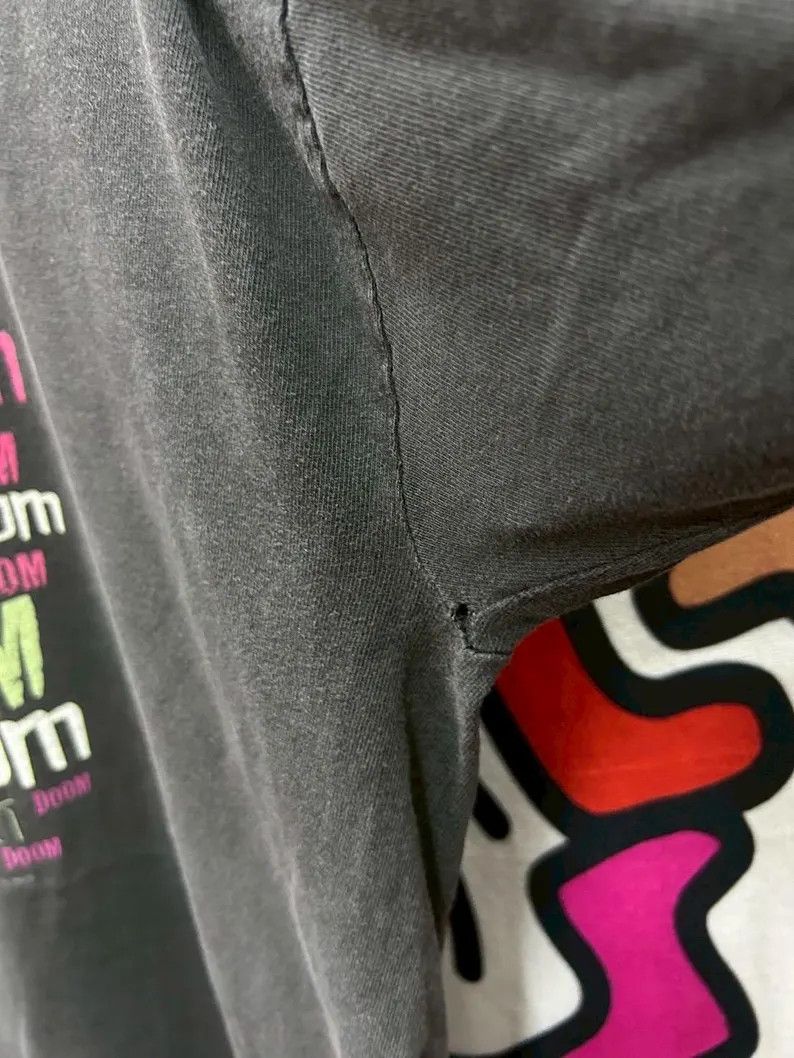 Vintage Vintage 2001 Invader Zim Cartoon tshirt size 2XL Size US XXL / EU 58 / 5 - 7 Thumbnail