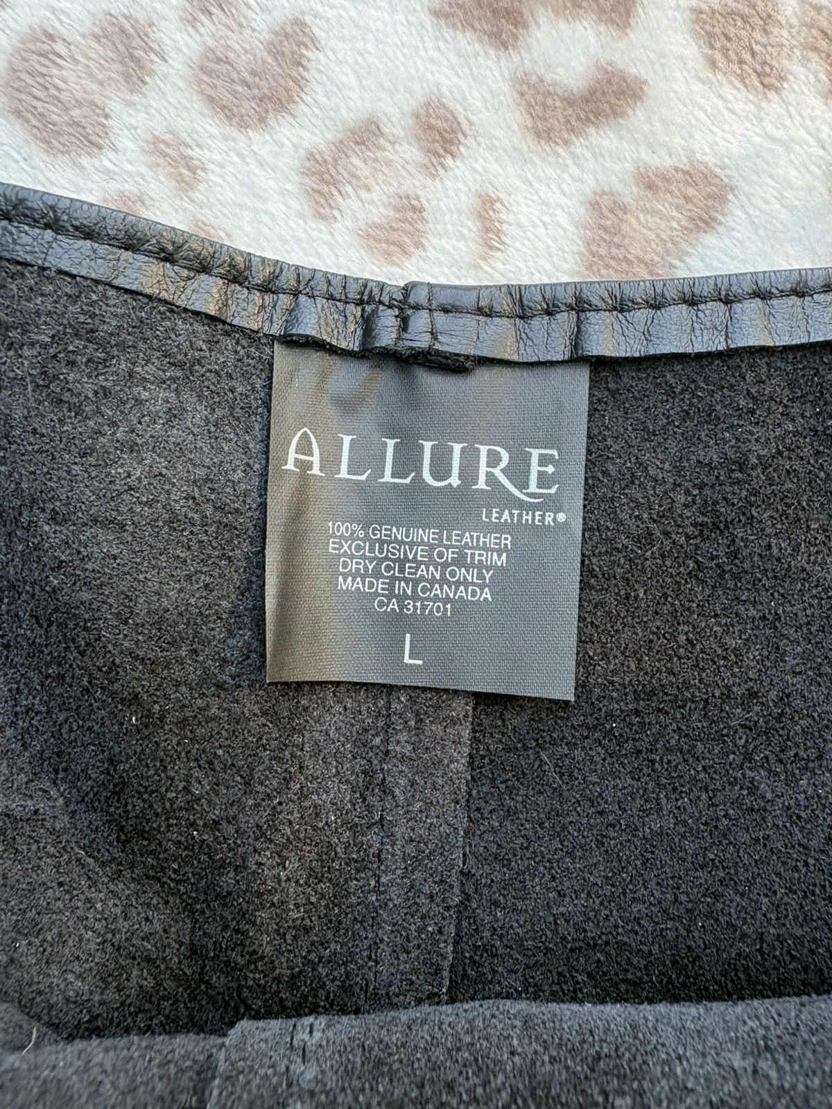 Other NWT Allure Size Large Black Leather Lace Up Hotpants Size 28" / US 6 / IT 42 - 2 Thumbnail