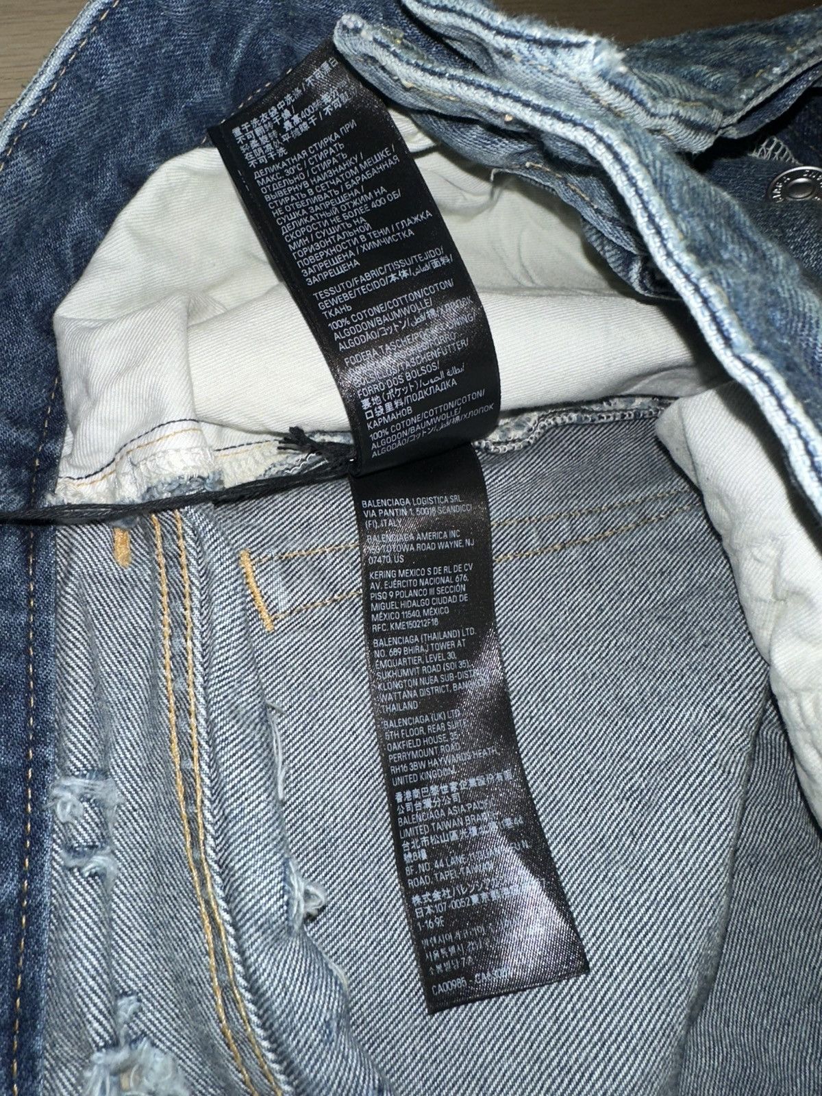 Balenciaga Balenciaga Super Destroyed Baggy Pants Size US 30 / EU 46 - 6 Thumbnail