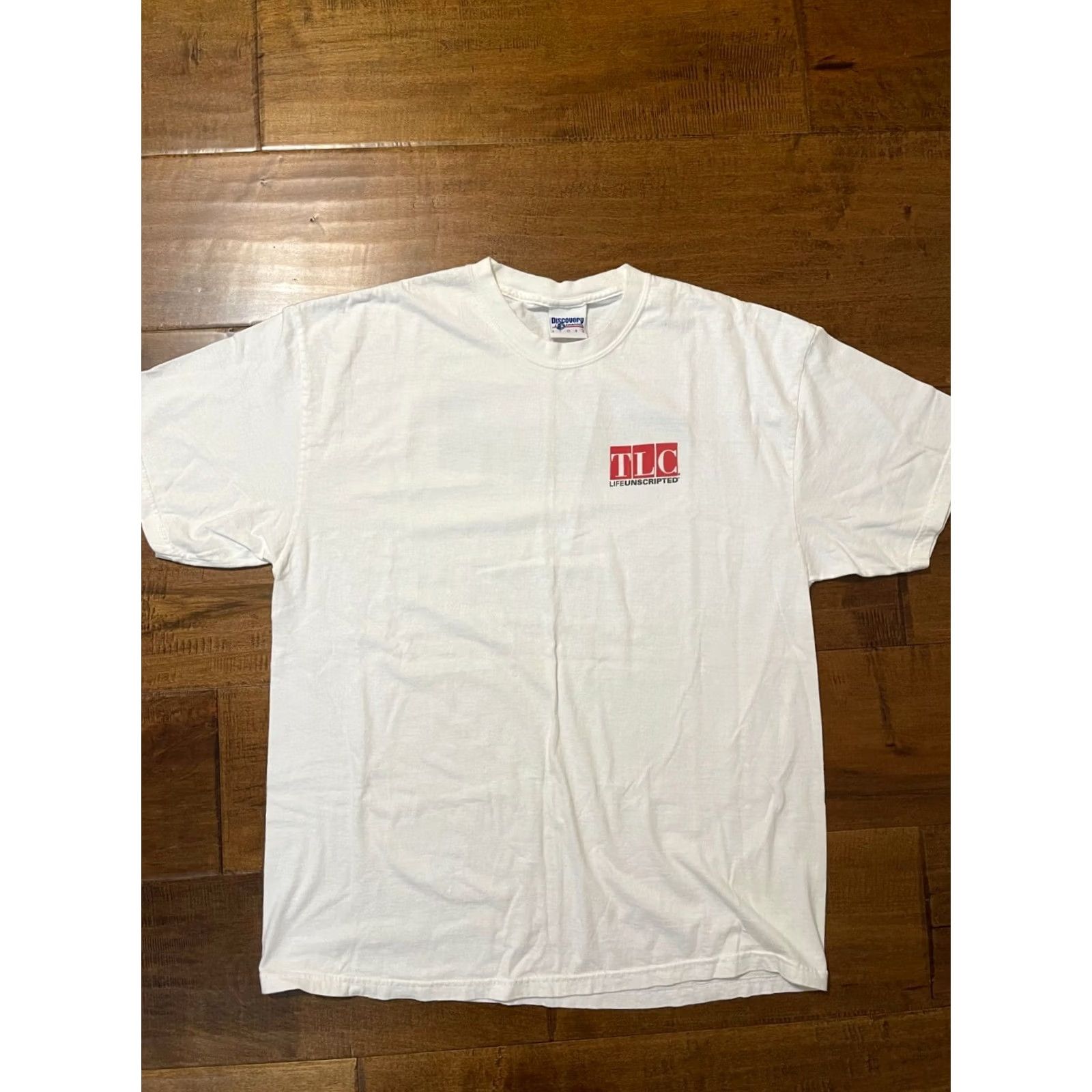 Chanel VINTAGE Trading Spaces TLC Discovery Channel Store White T-Shirt Men's XLarge Size US XL / EU 56 / 4 - 3 Thumbnail