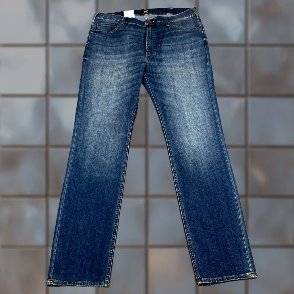 Lee Lee Rider Jeans Slim Straight 38 32 Medium Wash Blue Whiskers Zip Fly BNWTS Mens Jeans Slim Blue 5-Pocket Design Vintage? No Size US 38 / EU 54 - 1 Thumbnail