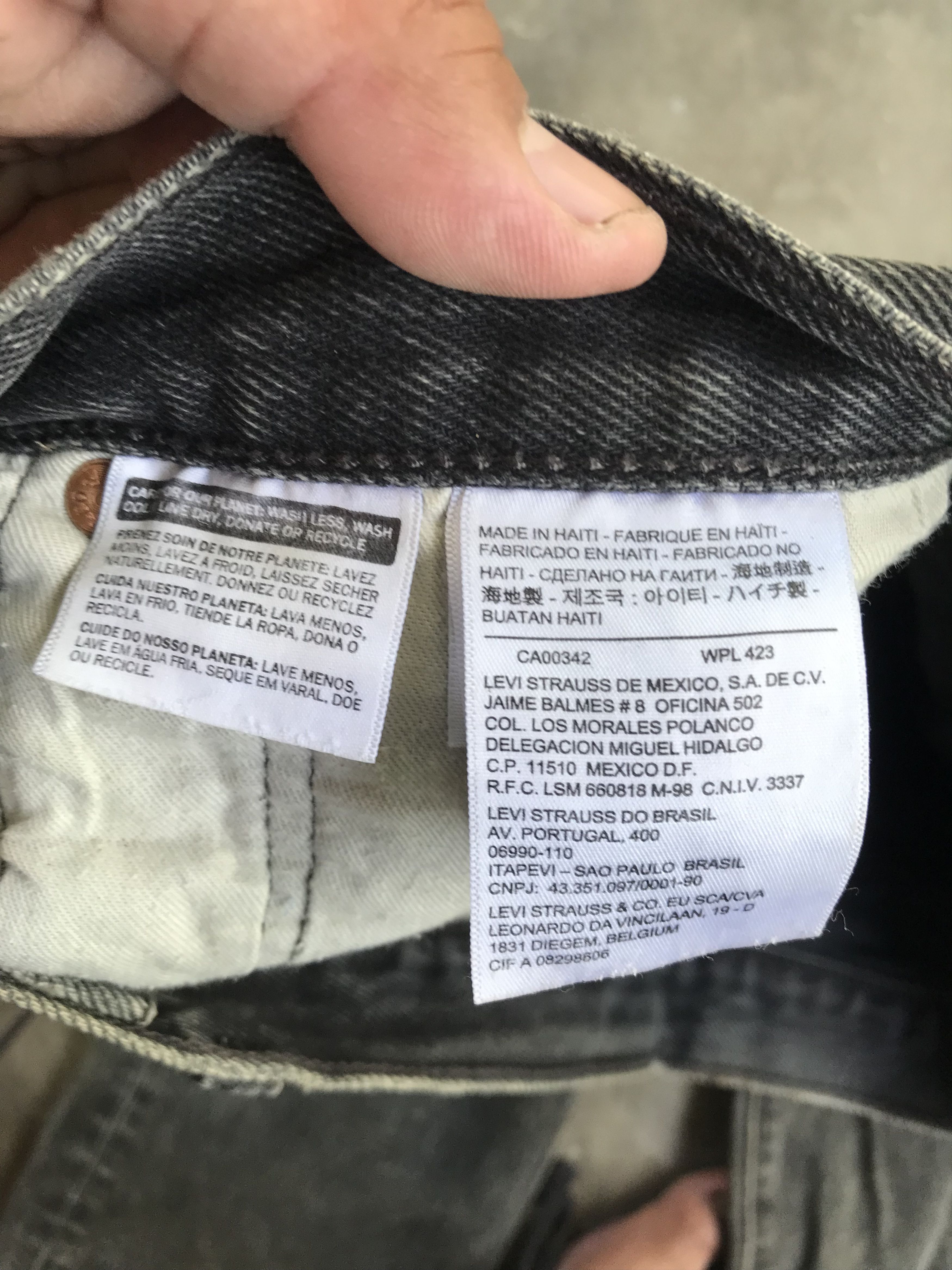 Levi's Vtg Levis 501 Distressed-Size 31- if six was nine style Size US 31 - 11 Thumbnail