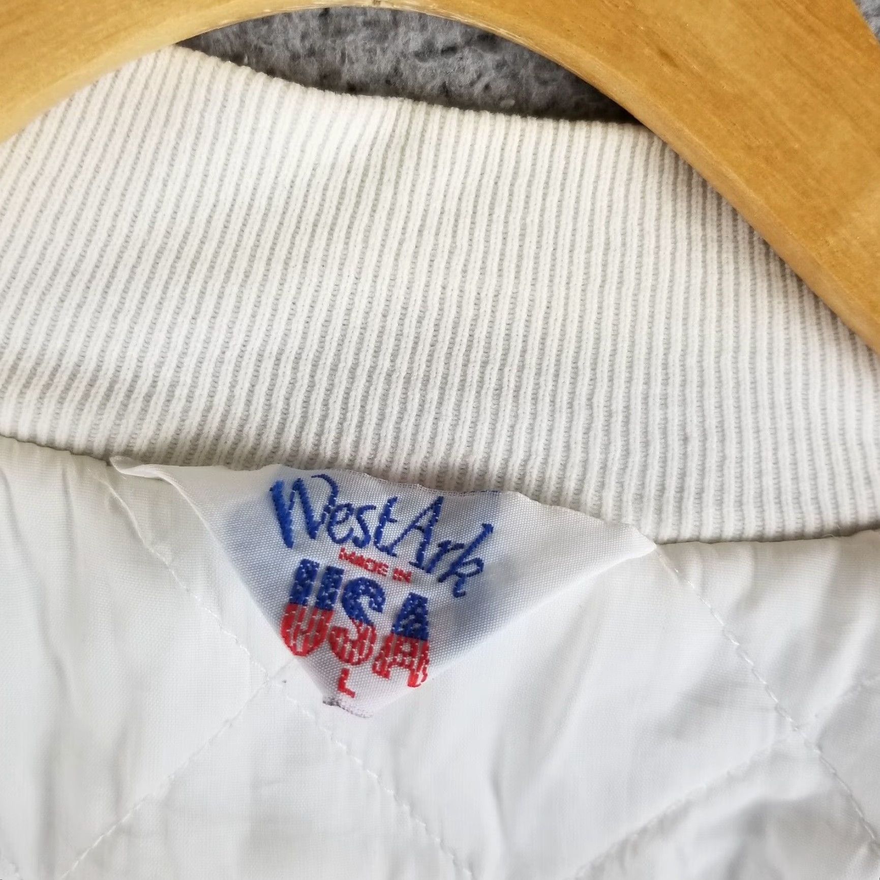 Vintage VINTAGE West Ark Satin Bomber Jacket Adult Large White Horse Scottsdale 1996 Equestrian Sports Size US L / EU 52-54 / 3 - 6 Thumbnail