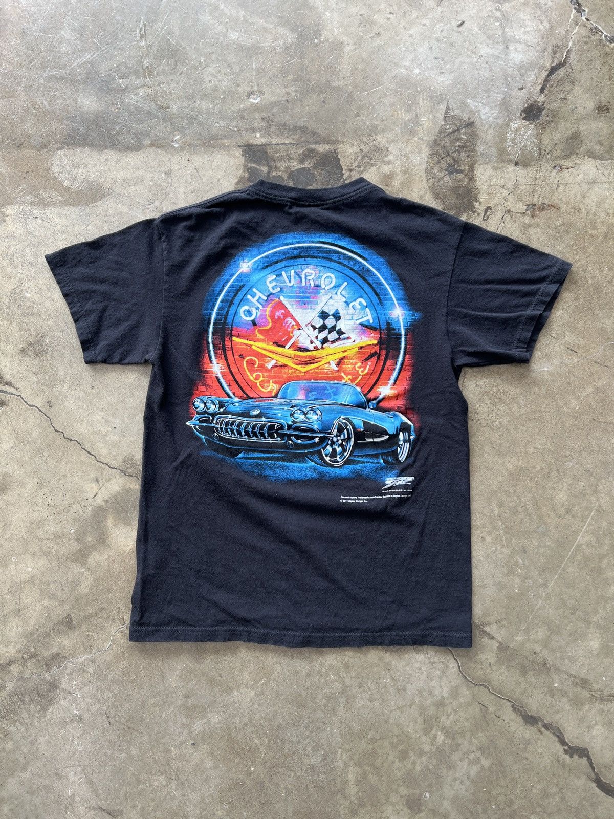 Vintage Vintage Chevrolet Corvette Racing Flag Neon Sign Tee Medium Size US M / EU 48-50 / 2 - 2 Thumbnail