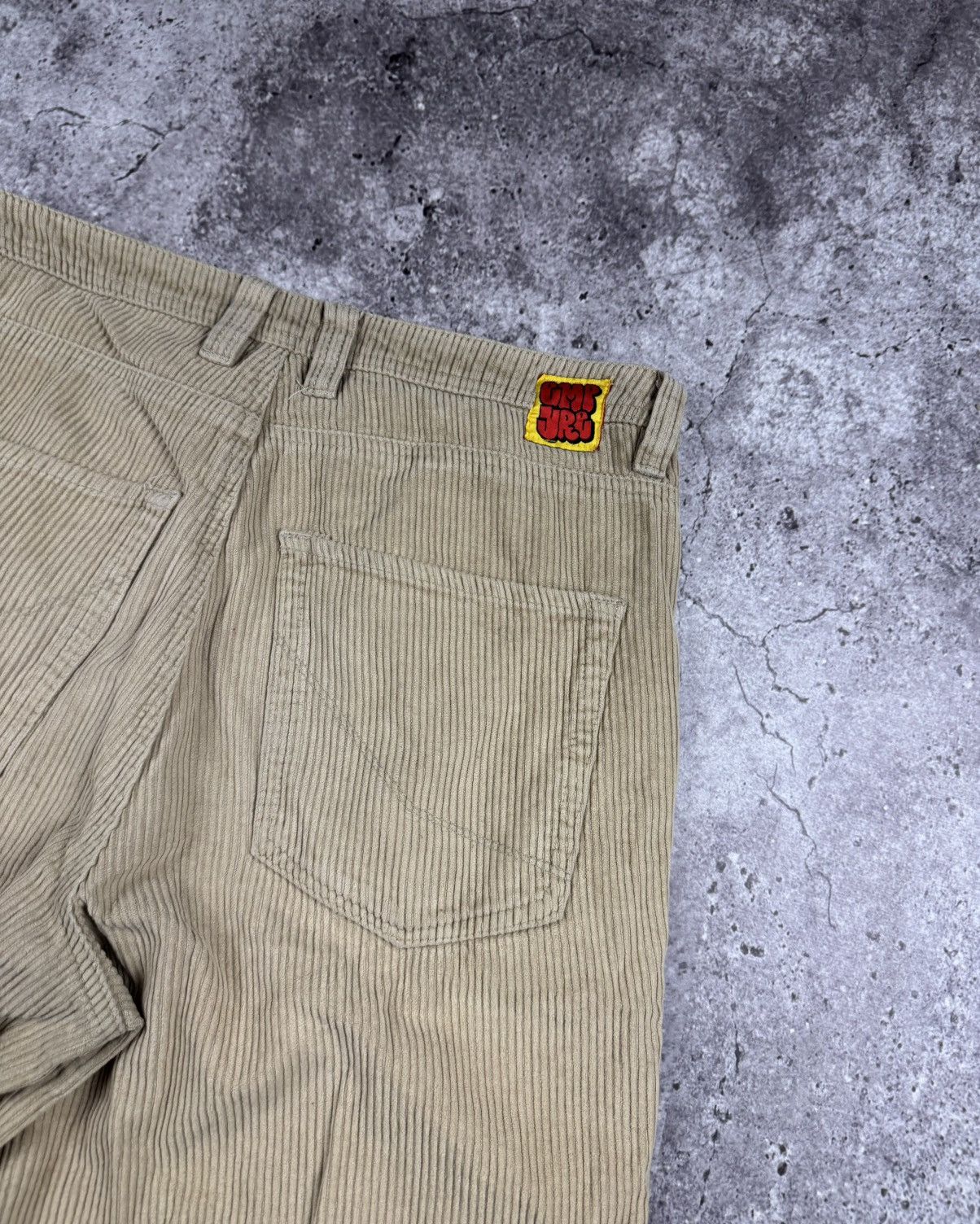 Empyre VINTAGE EMPYRE DISTRESSED BAGGY CORDUROY SHORTS JAPANESSE Size US 30 / EU 46 - 2 Thumbnail