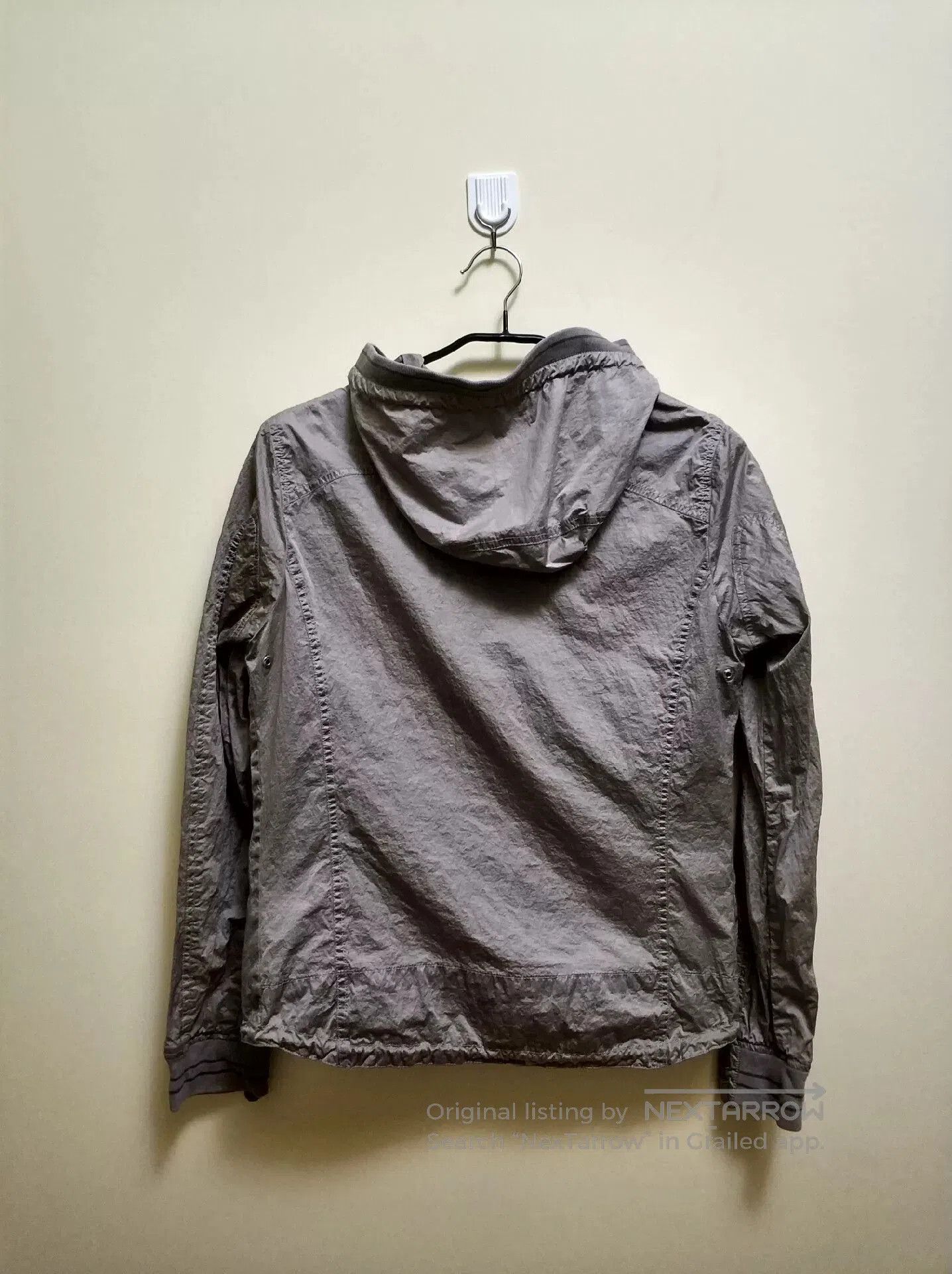 GIAN CARLO ROSSI Lightweight Short Jacket for Men and Women. Size US S / EU 44-46 / 1 - 2 Thumbnail