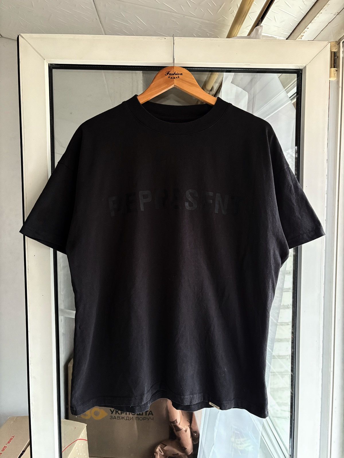 Represent Clo. Represent metal logo tshirt Size US L / EU 52-54 / 3 - 1 Thumbnail