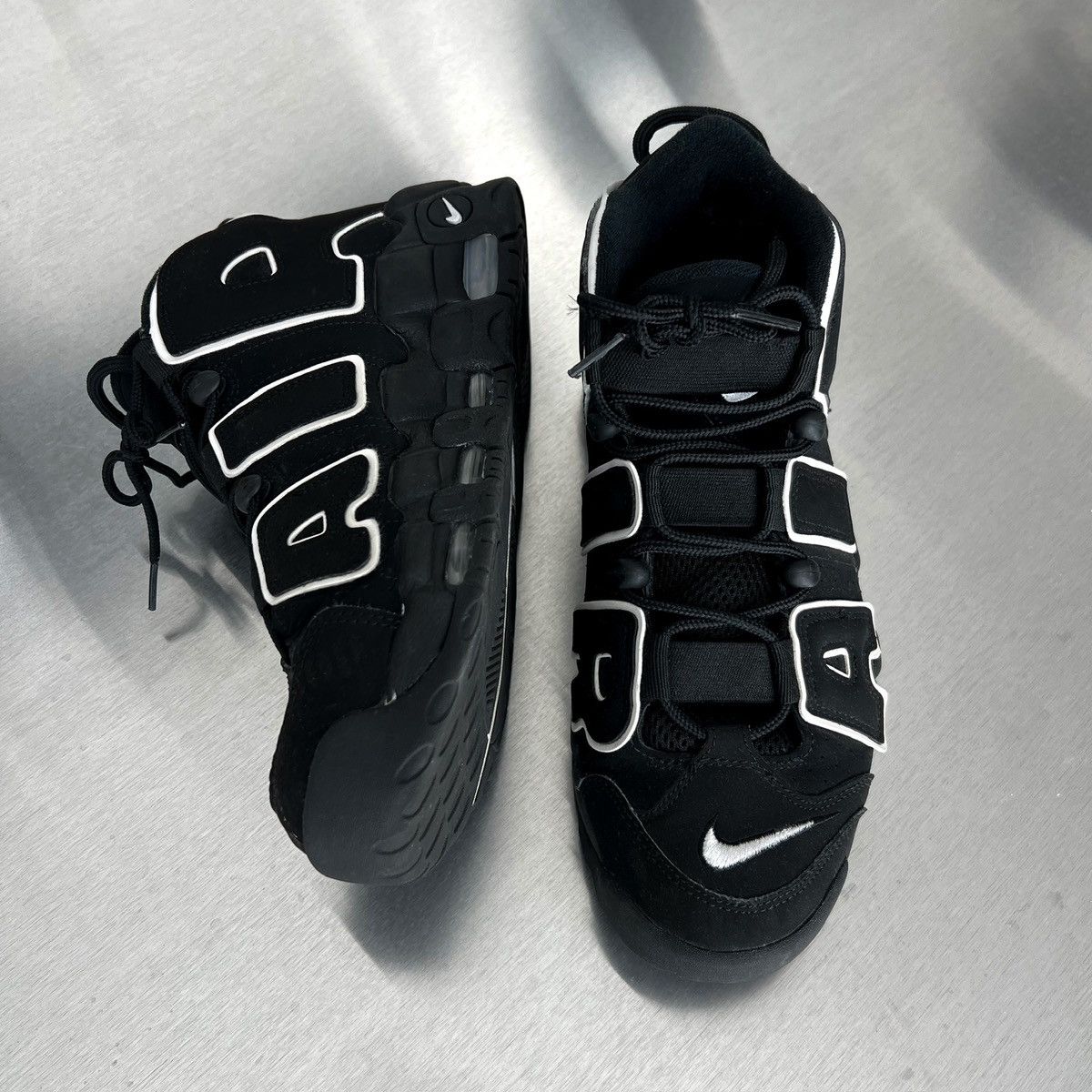 NIKE AIRMORE UPTEMPO 96’ Sneakers