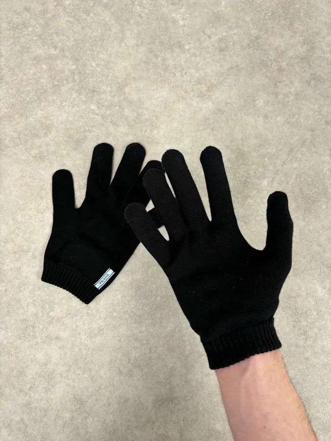 Prada AW2018 Prada Black Signature Gloves Size ONE SIZE - 2 Thumbnail