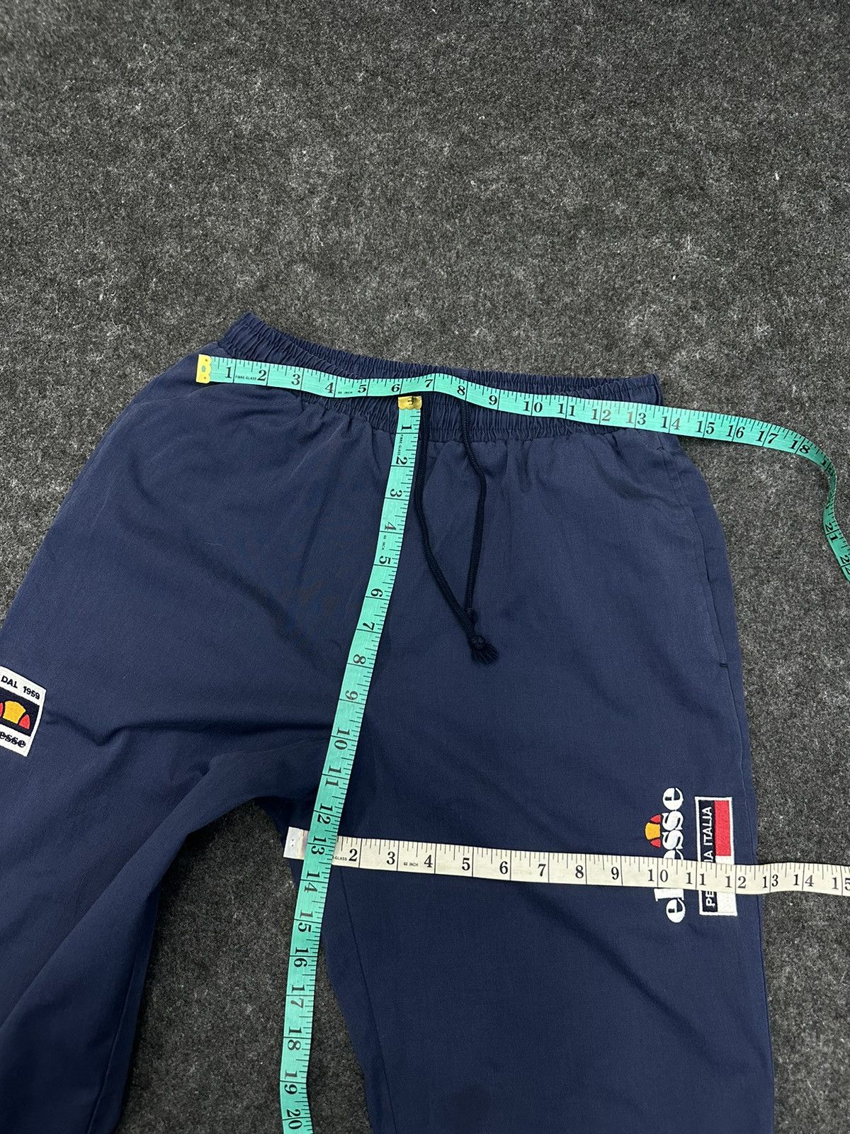 Ellesse × Vintage Vintage Ellesse Italia Nylon Track Pant Size 28-30 F53 Size US 30 / EU 46 - 9 Thumbnail