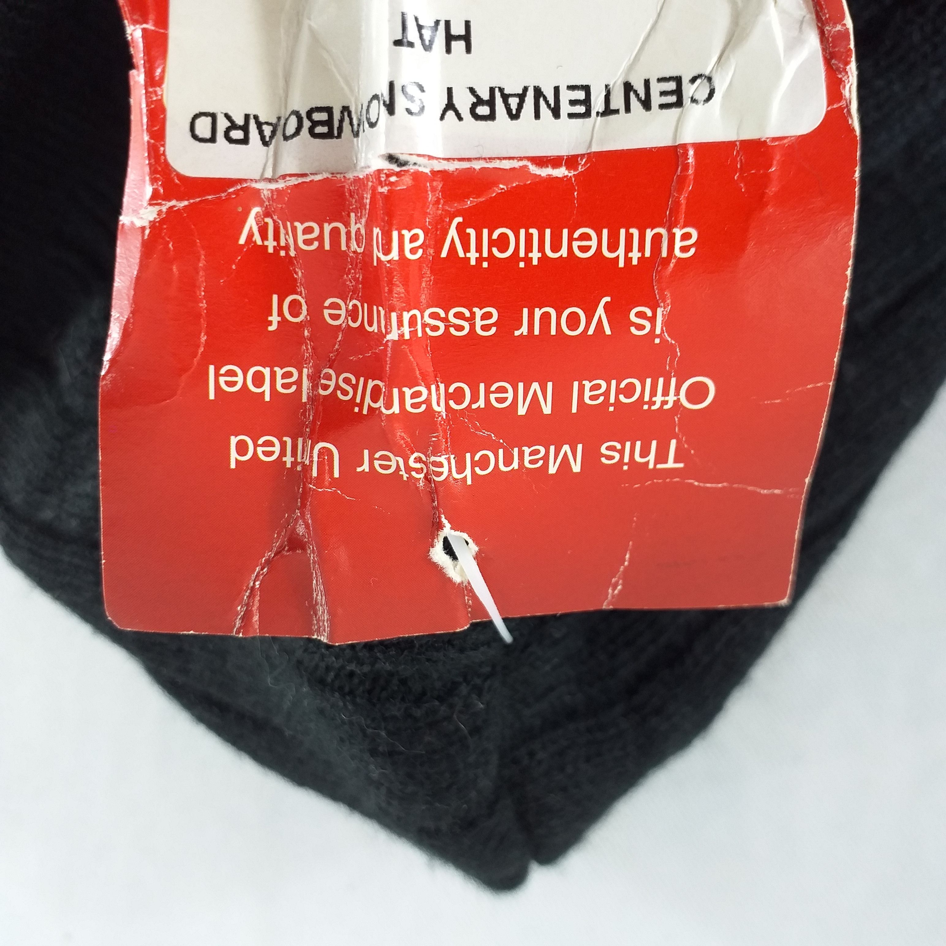 Japanese Brand Manchester United Embroidery Snow Cap Beanie -BN351 Size ONE SIZE - 4 Thumbnail