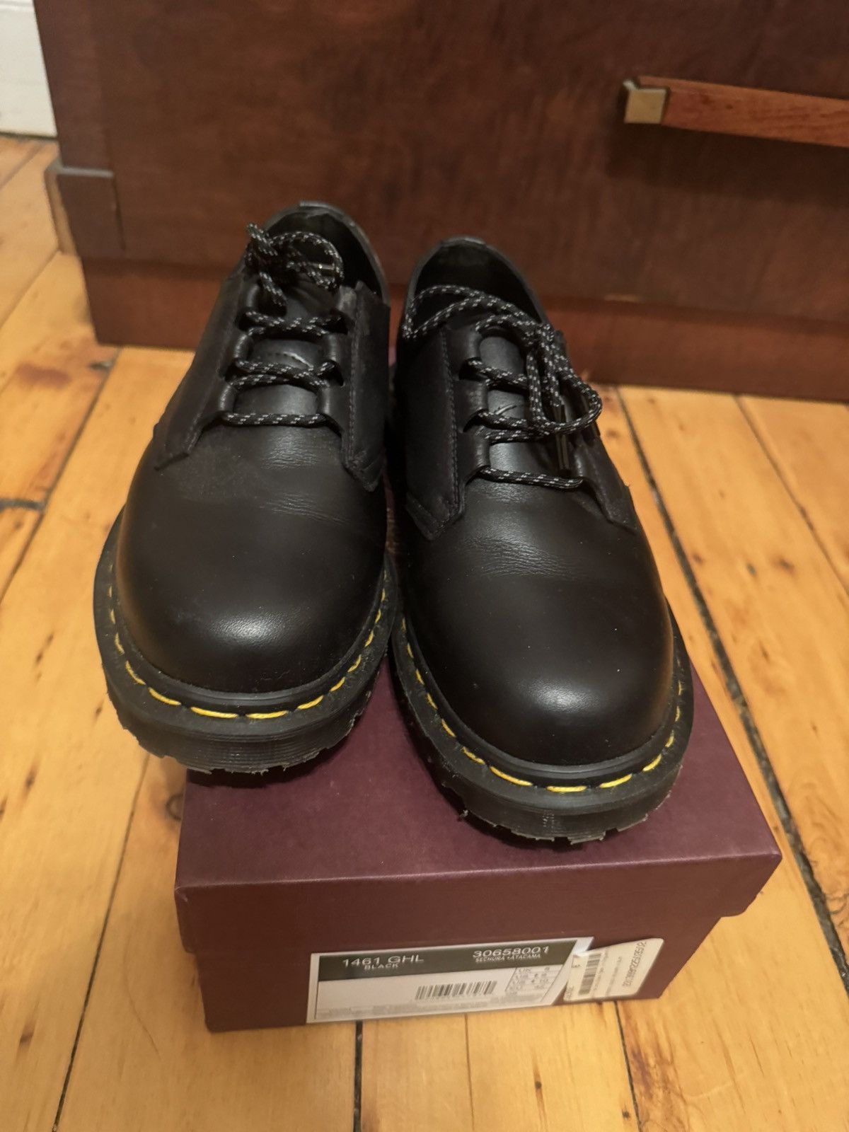 Dr. Martens Dr. Martens Made in England 1461 Size US 9 / EU 42 - 1 Thumbnail