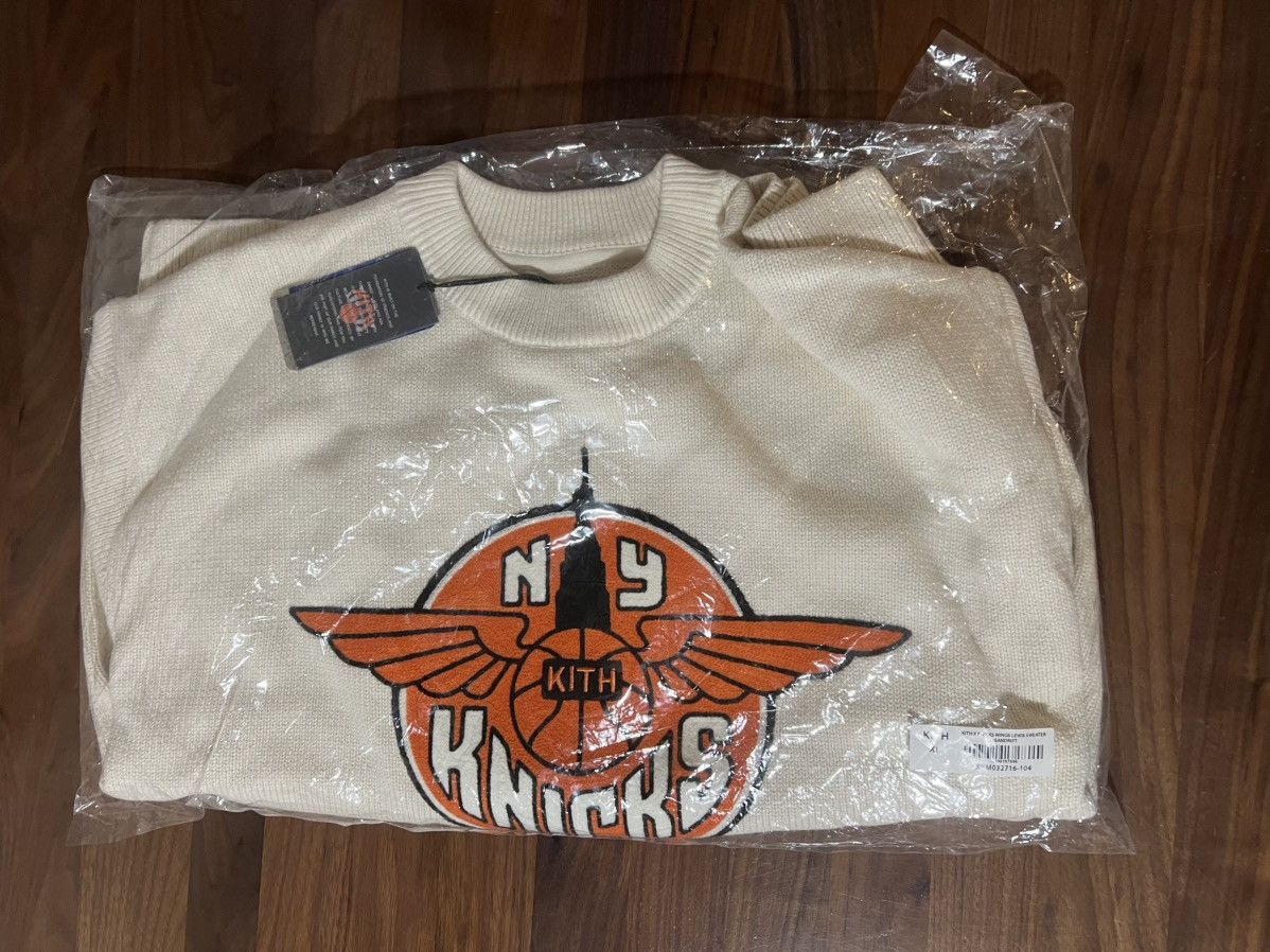 Kith Kith for the New York Knicks Wings Lewis Sweater Sandrift XL Size US XL / EU 56 / 4 - 7 Thumbnail