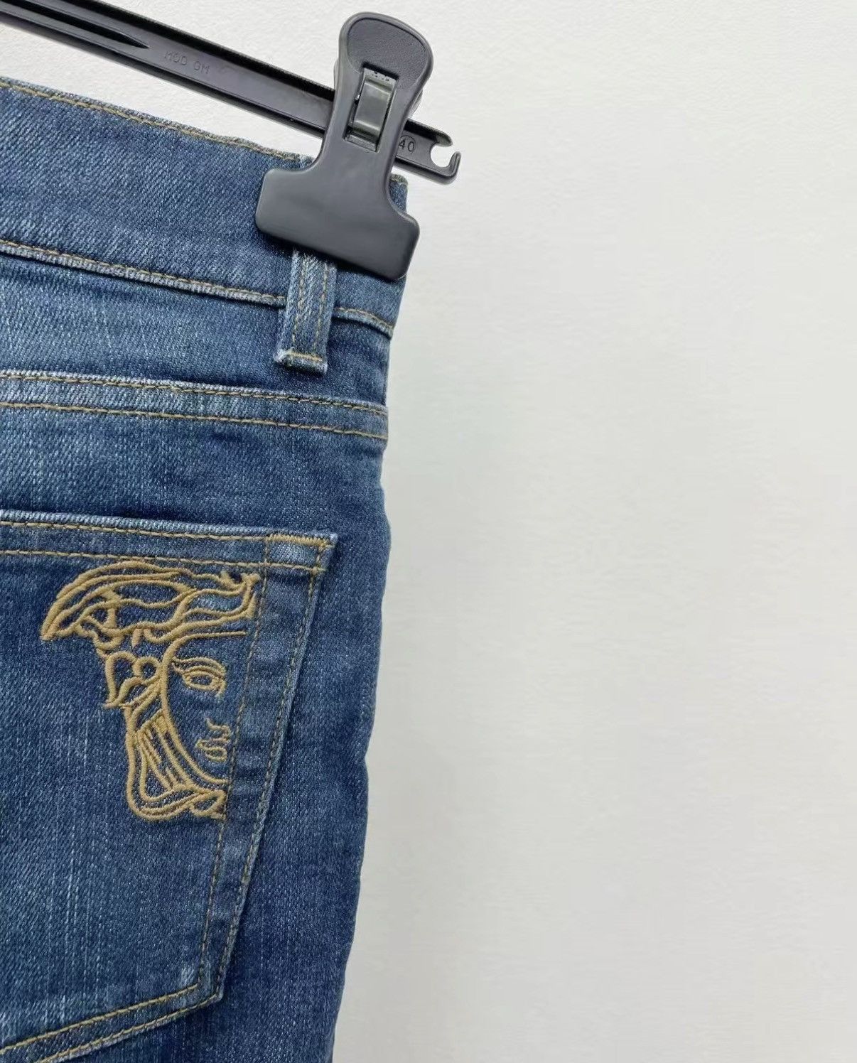 Versace VERSACE COLLECTION 100% Cotton Washed Embroidered Jeans J30 Size US 28 / EU 44 - 5 Thumbnail