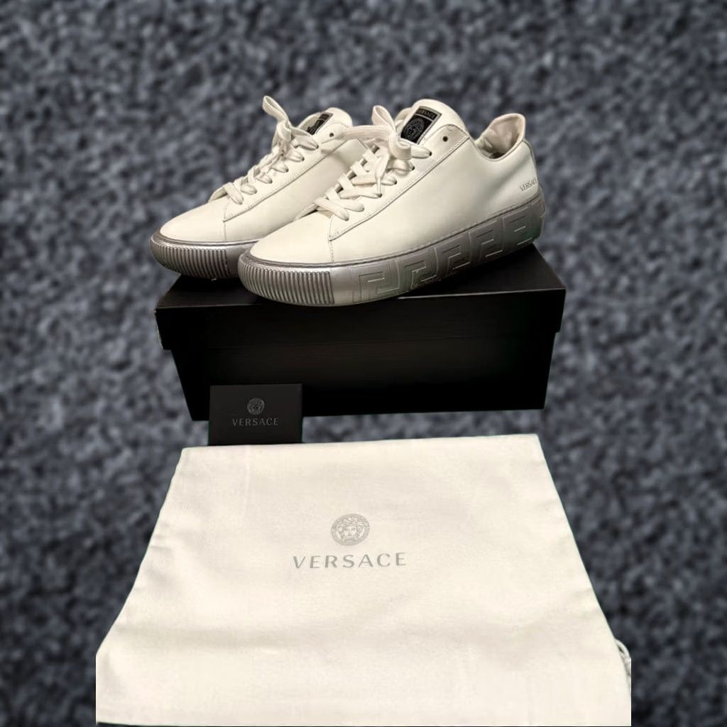 Versace Versace White Sneakers Luxury Designer Limited Edition Rare Model VHT Men 11.0US Size US 11 / EU 44 - 1 Thumbnail