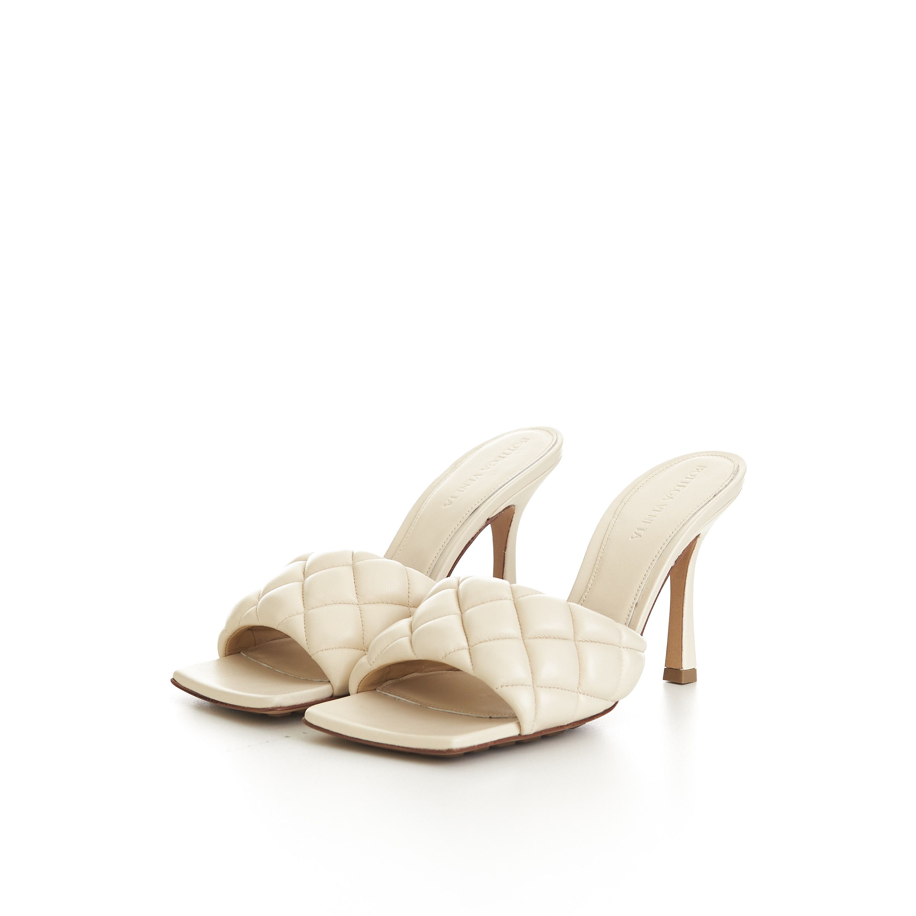 Bottega Veneta Padded Mules In Seasalt White Quilted Leather Size US 5 / IT 35 - 4 Thumbnail