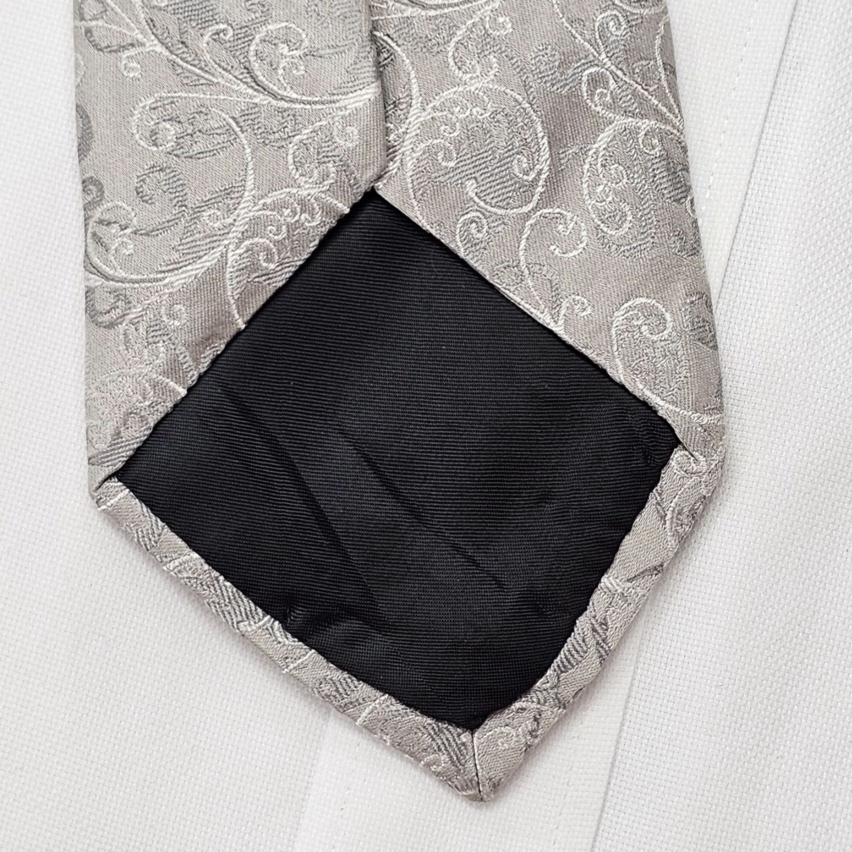 Sean John Sean John Necktie Men's 58.75" X 3.5" Silver Scroll Handmade 100% Silk Necktie Size ONE SIZE - 5 Thumbnail