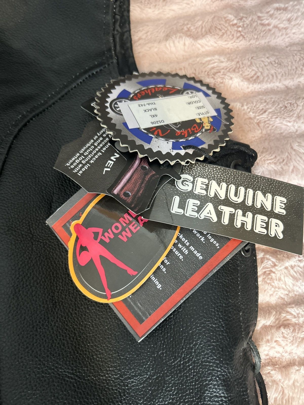 Other Women’s Genuine Leather Motorcycle Vest – Bike Leathers NWT Size 4XL / US 24-26 - 6 Thumbnail
