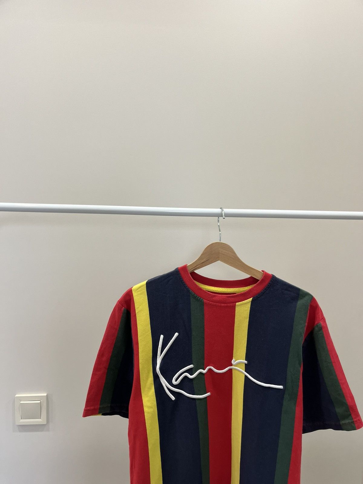 Karl Kani Karl Kani Y2K T-shirt Oversized Fit Big Centre Logo Multi Size US S / EU 44-46 / 1 - 2 Thumbnail