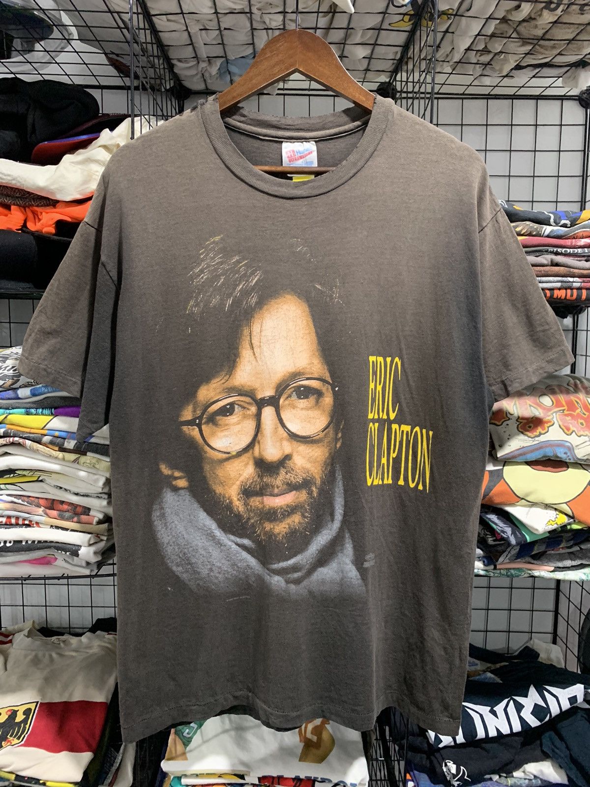 Band Tees × Vintage Vintage Sun Faded Eric Clapton Japan Tour Tshirt Size US L / EU 52-54 / 3 - 1 Thumbnail