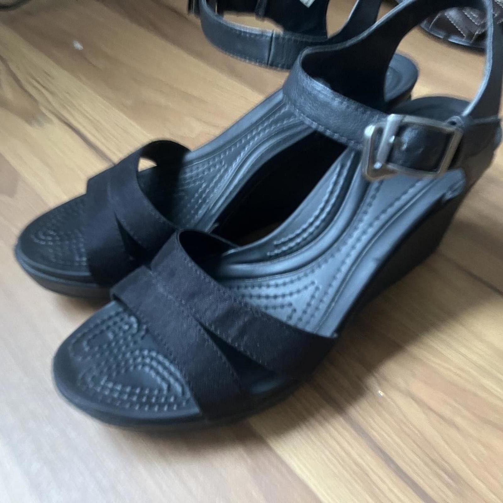 Crocs Crocs Women's Black Sandal Size US 7 / IT 37 - 4 Thumbnail