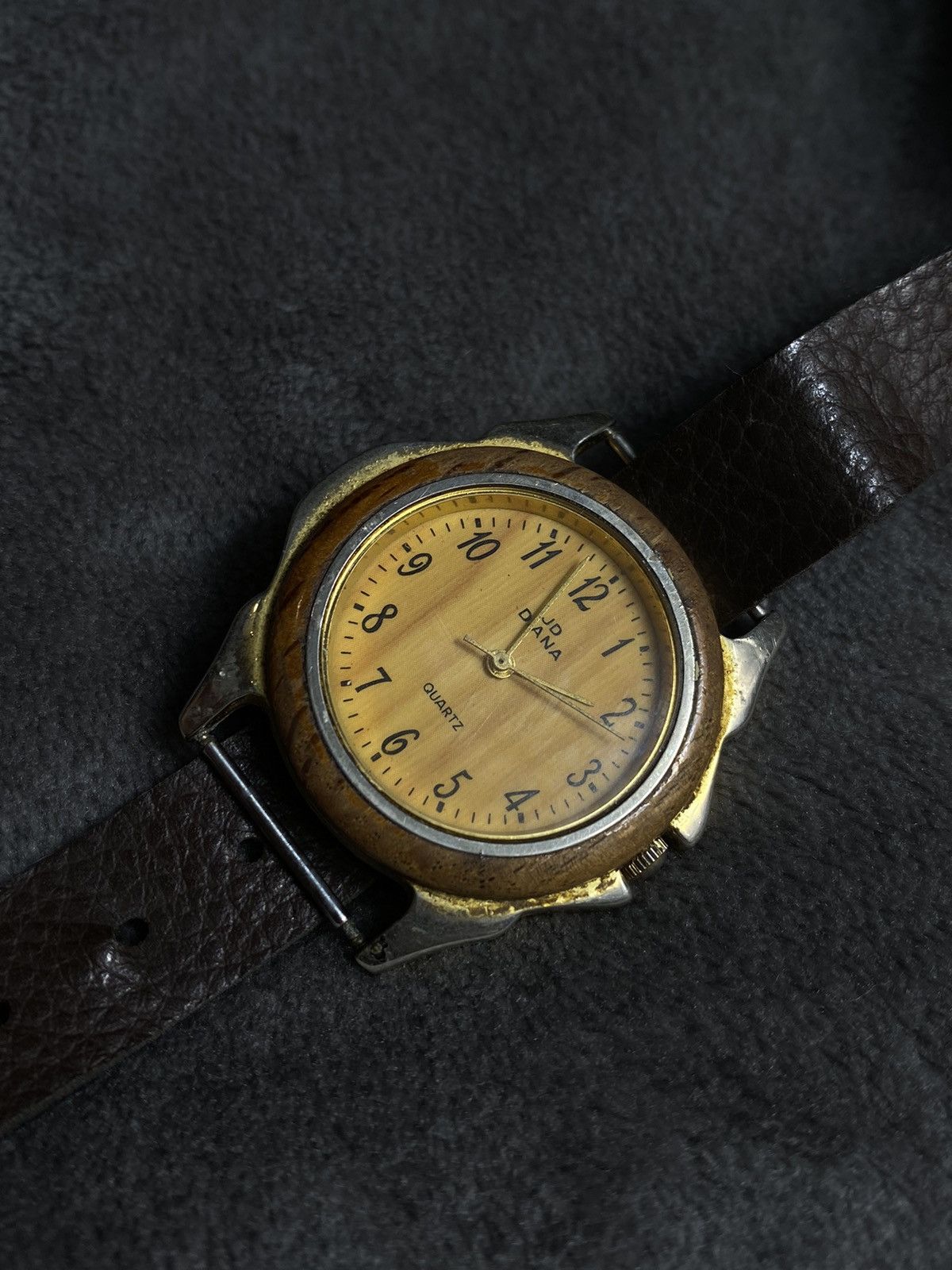 Jewelry Futuristic Vintage Japan Diana Leather Watch - Work 100% Size ONE SIZE - 4 Thumbnail