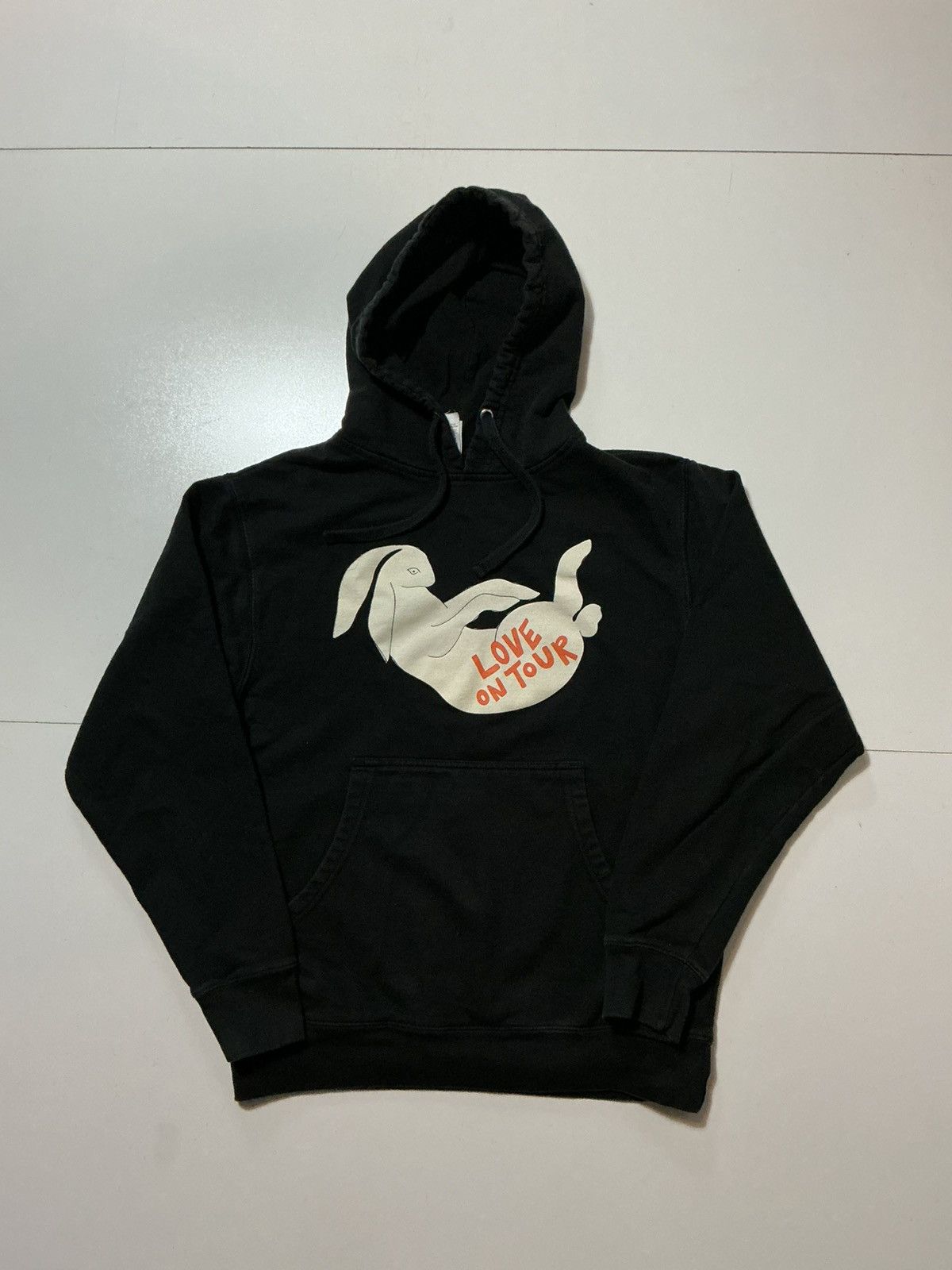 Independent Trading Co. Harry Styles Love On Tour Bunny Rabbit Official Merch Hoodie Size US S / EU 44-46 / 1 - 1 Thumbnail