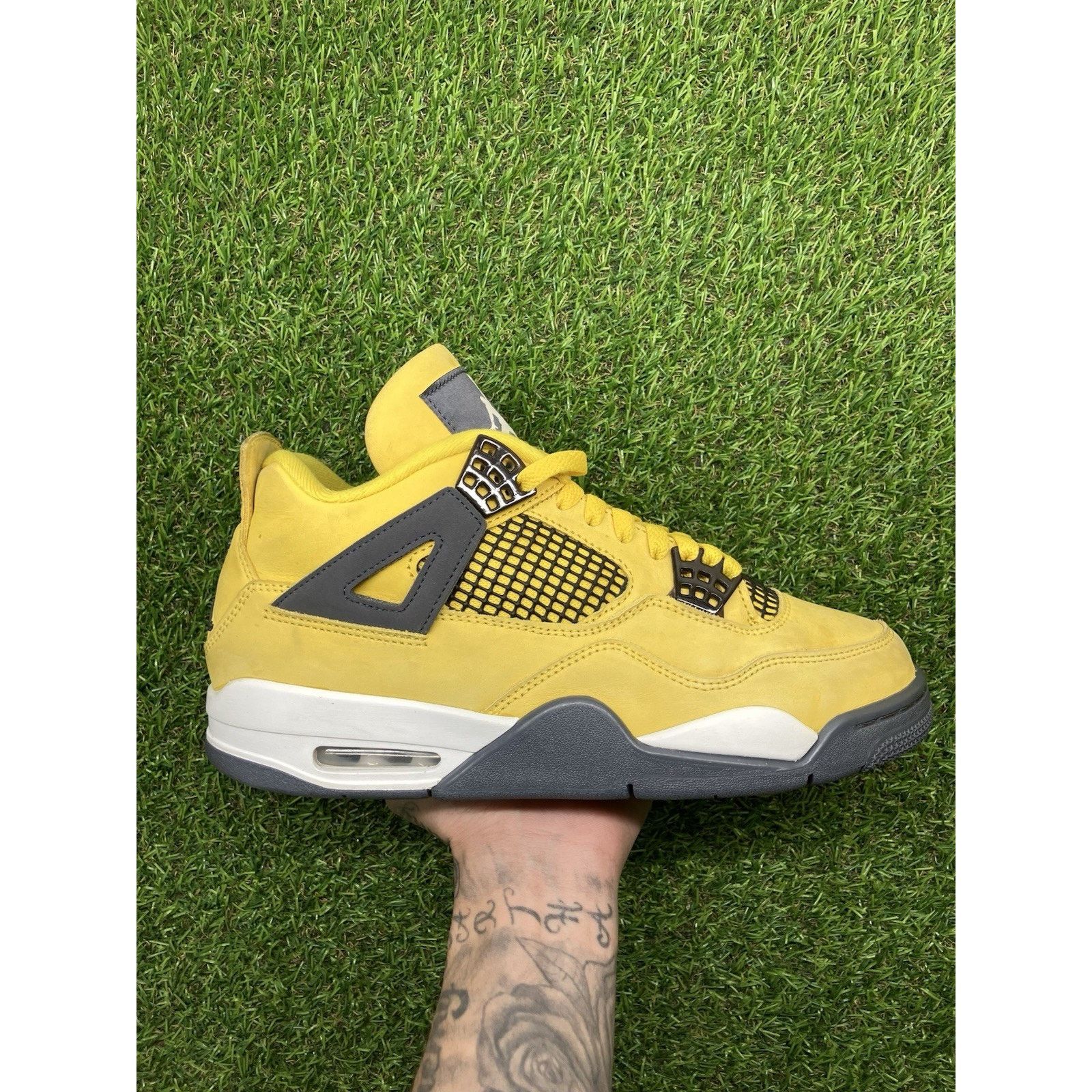 Jordan Brand Nike Air Jordan 4 Retro ' Lightning ' | GREAT CONDITION! Size US 8.5 / EU 41-42 - 2 Thumbnail