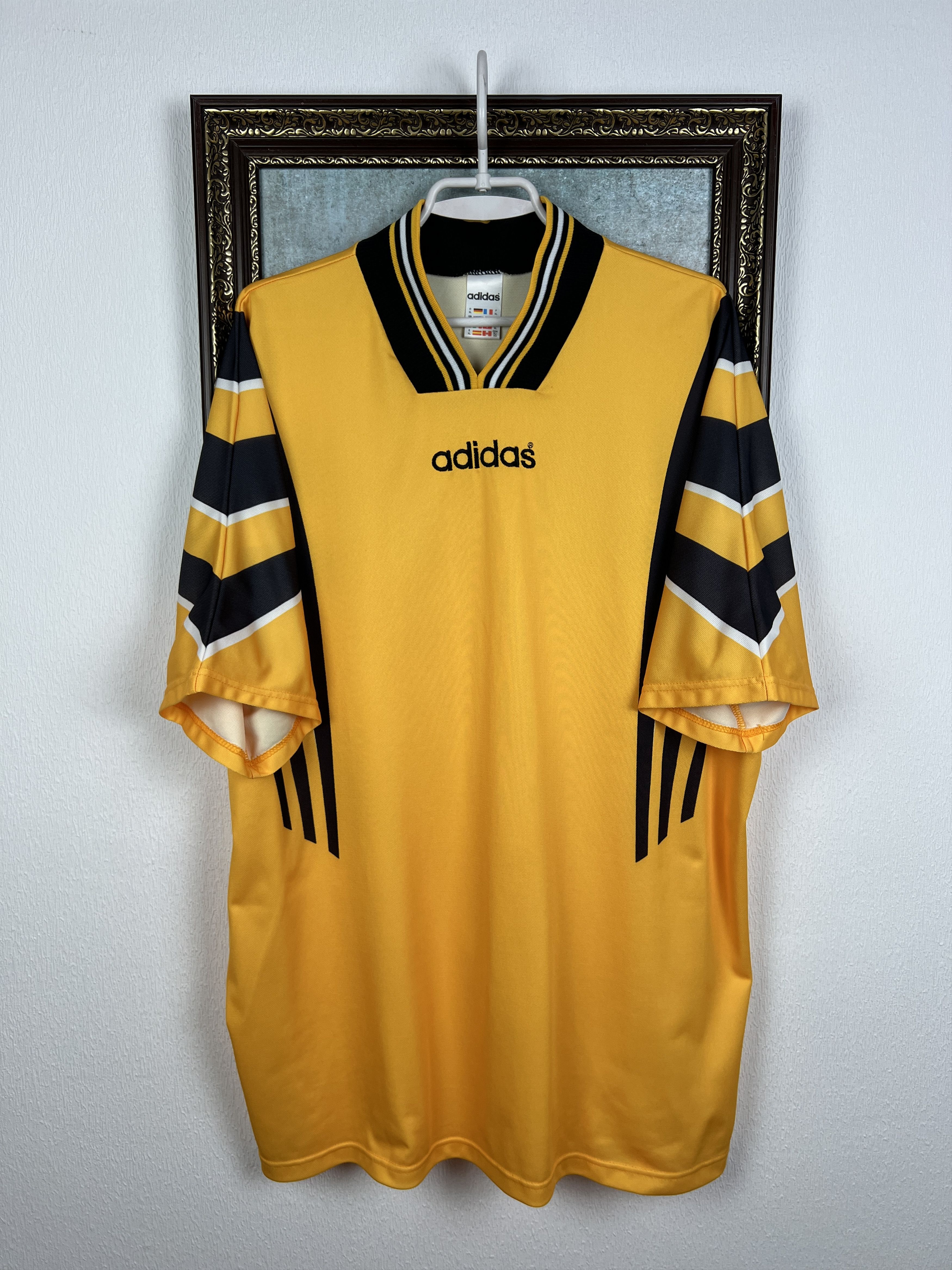 Adidas Vintage 90's Football Template Shirt Soccer Jersey Trikot Size US XL / EU 56 / 4 - 1 Thumbnail