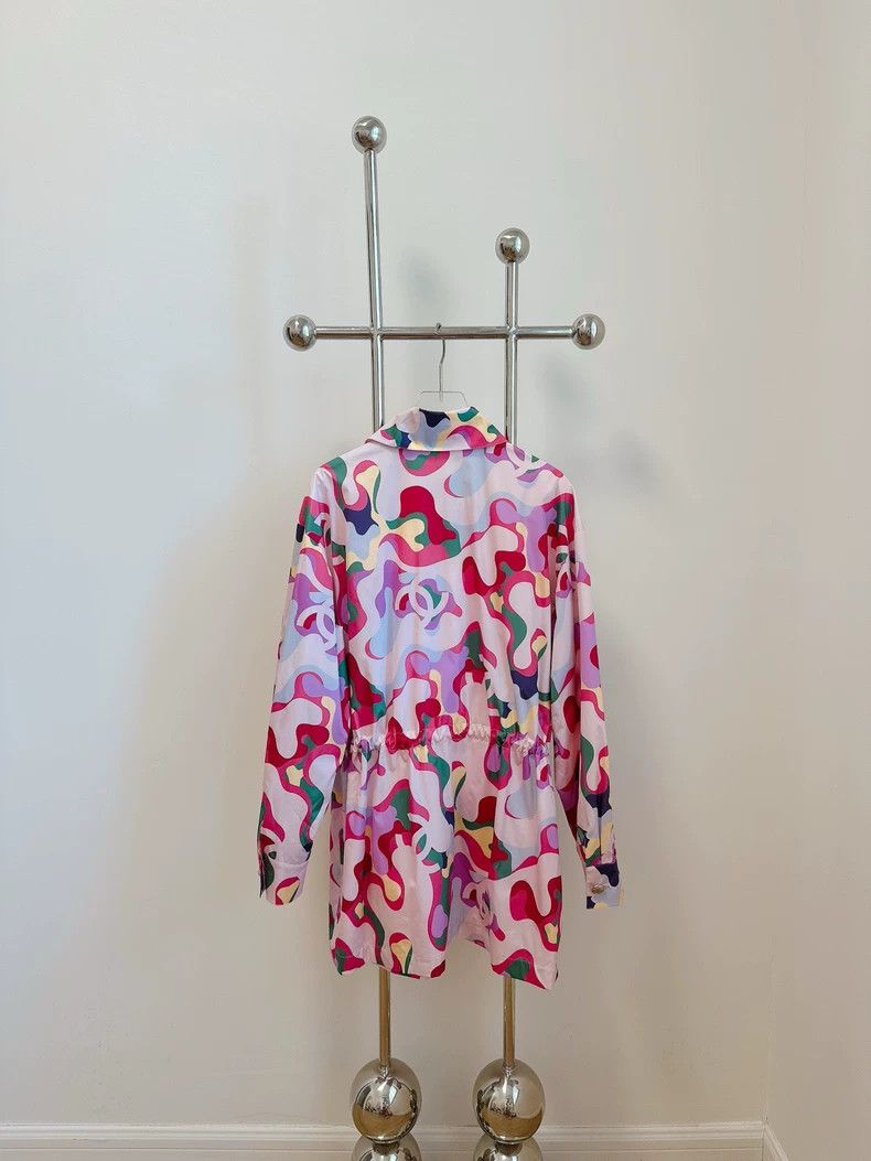 Chanel Chanel 21p colorful camouflage jacket Size XS / US 0-2 / IT 36-38 - 2 Thumbnail