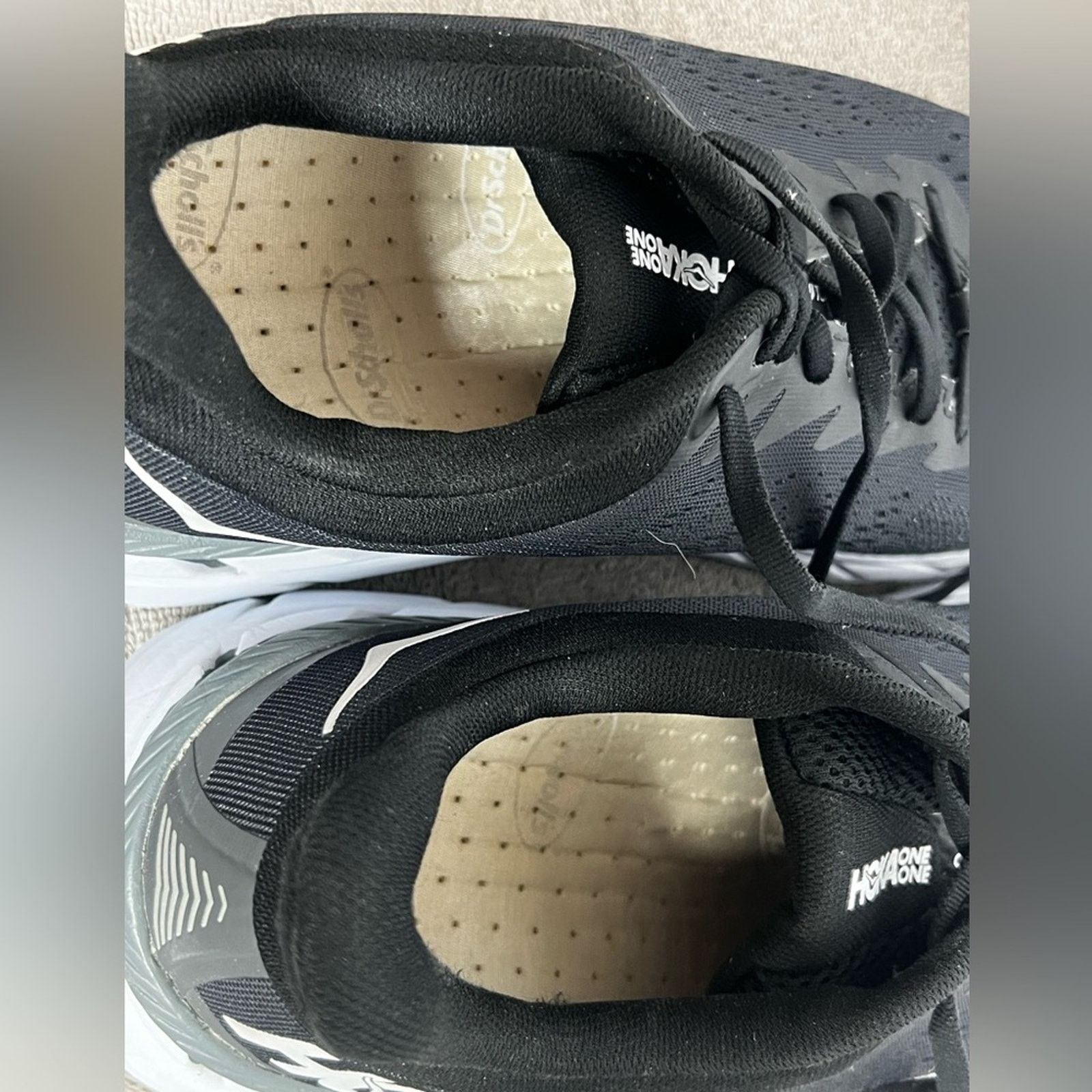 Hoka Hoka One One Mens Clifton 7 Black Running Shoes 10.5 2E WIDE Size US 10.5 / EU 43-44 - 10 Thumbnail