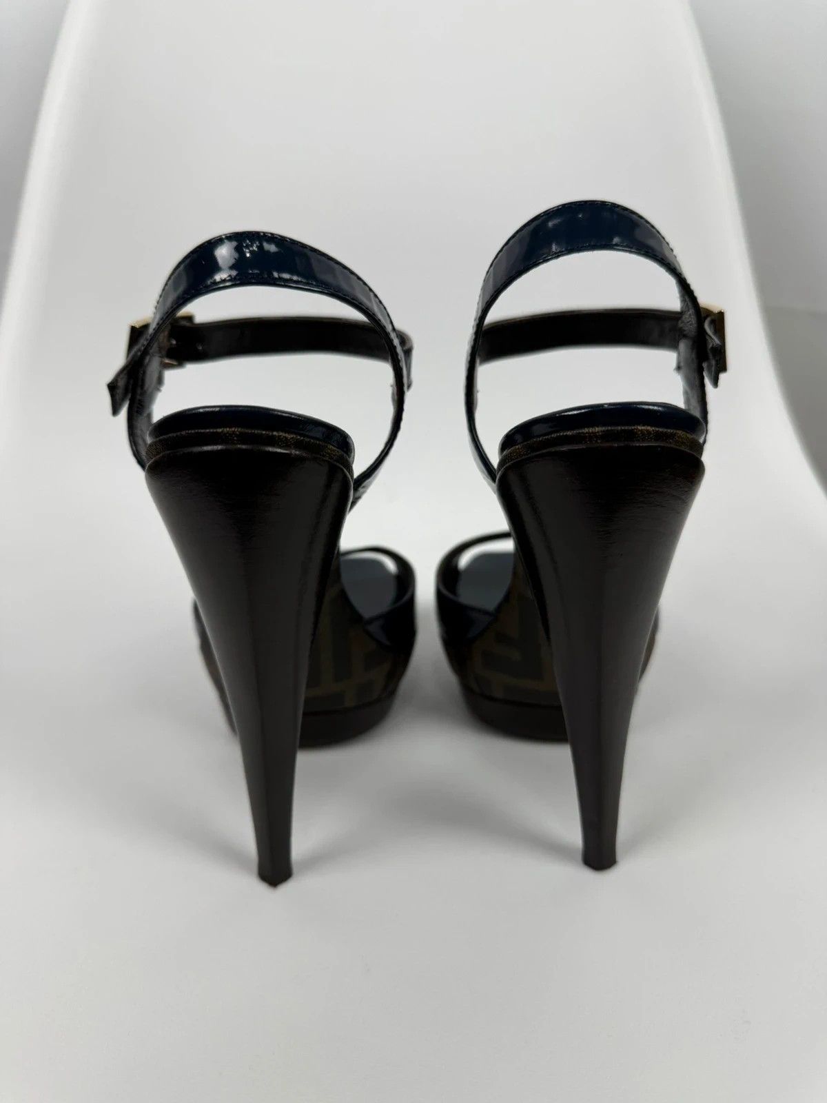 Fendi Fendi Laque Heels Monogram size 37 Size US 7 / IT 37 - 4 Thumbnail