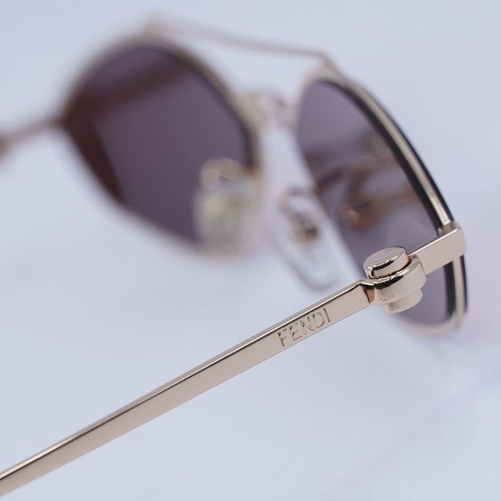 Fendi Fendi FE40114U-Y 33U Sunglasses Gold with Chain Oval Frame Size ONE SIZE - 9 Thumbnail