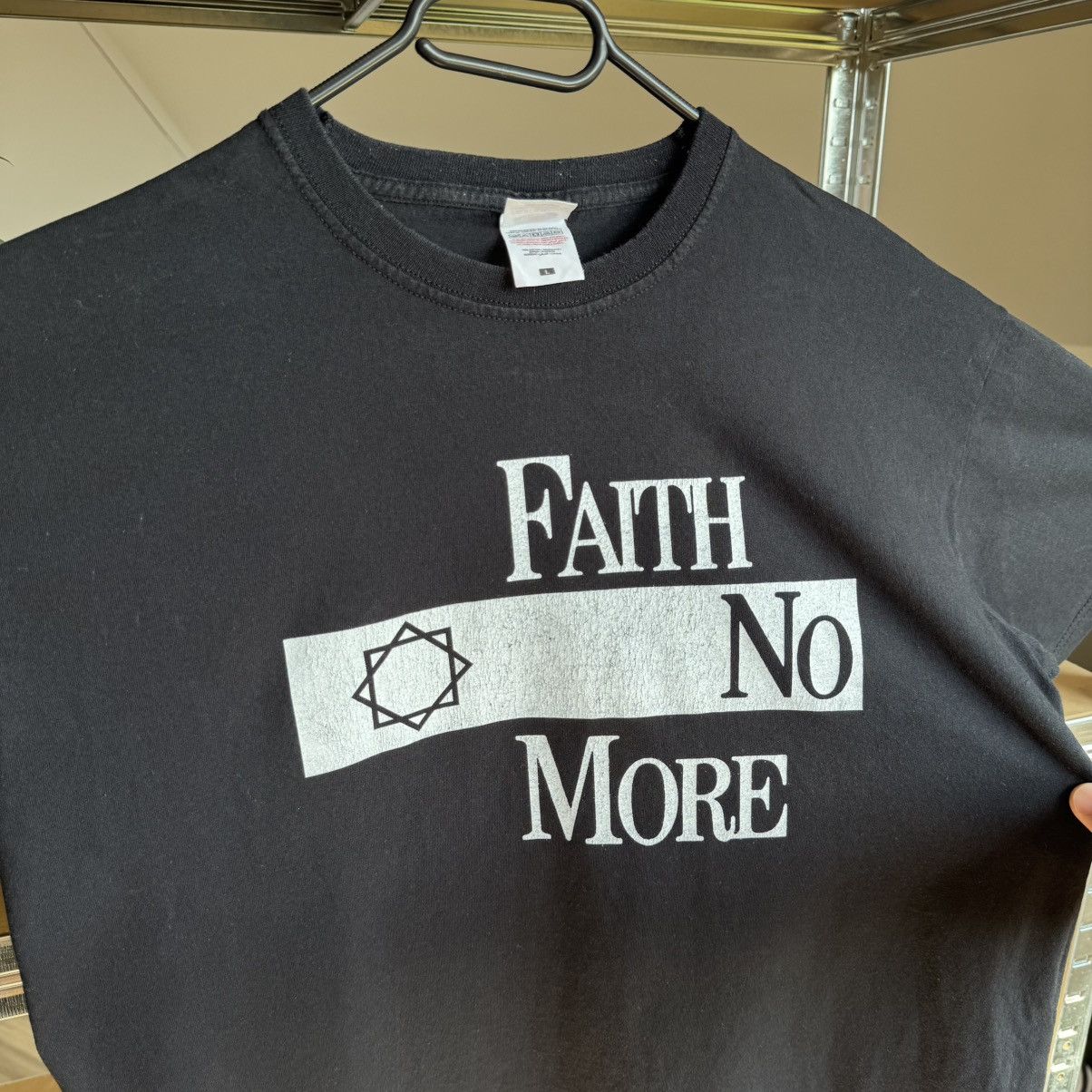 Vintage Vintage Faith No More We Care a Lot Tees 90s 00s Metal Rock Size US L / EU 52-54 / 3 - 6 Thumbnail