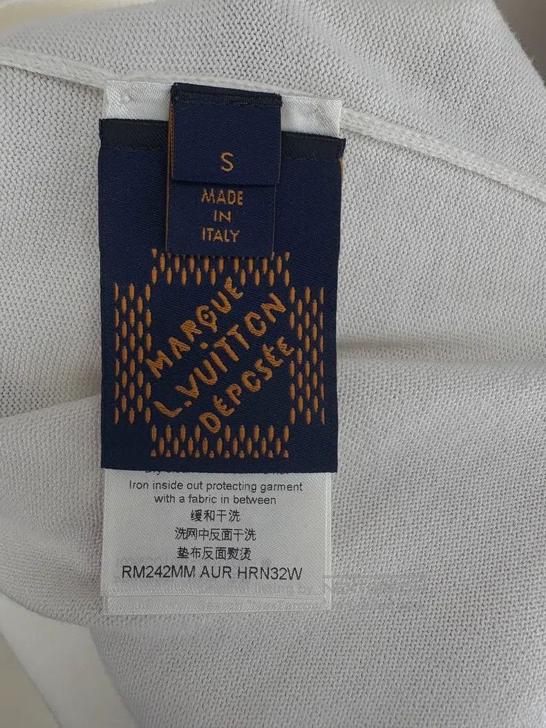 Louis Vuitton Louis Vuitton New floral logo knitted short sleeves Size US S / EU 44-46 / 1 - 8 Thumbnail