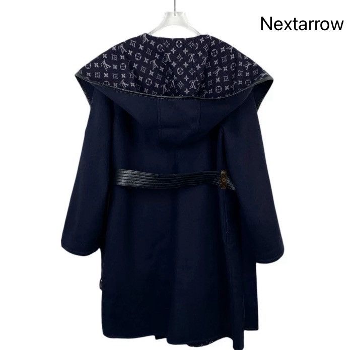 Louis Vuitton Louis Vuitton LV blue logo, coat2412-Nextarrow Size US XXS / EU 40 - 2 Thumbnail