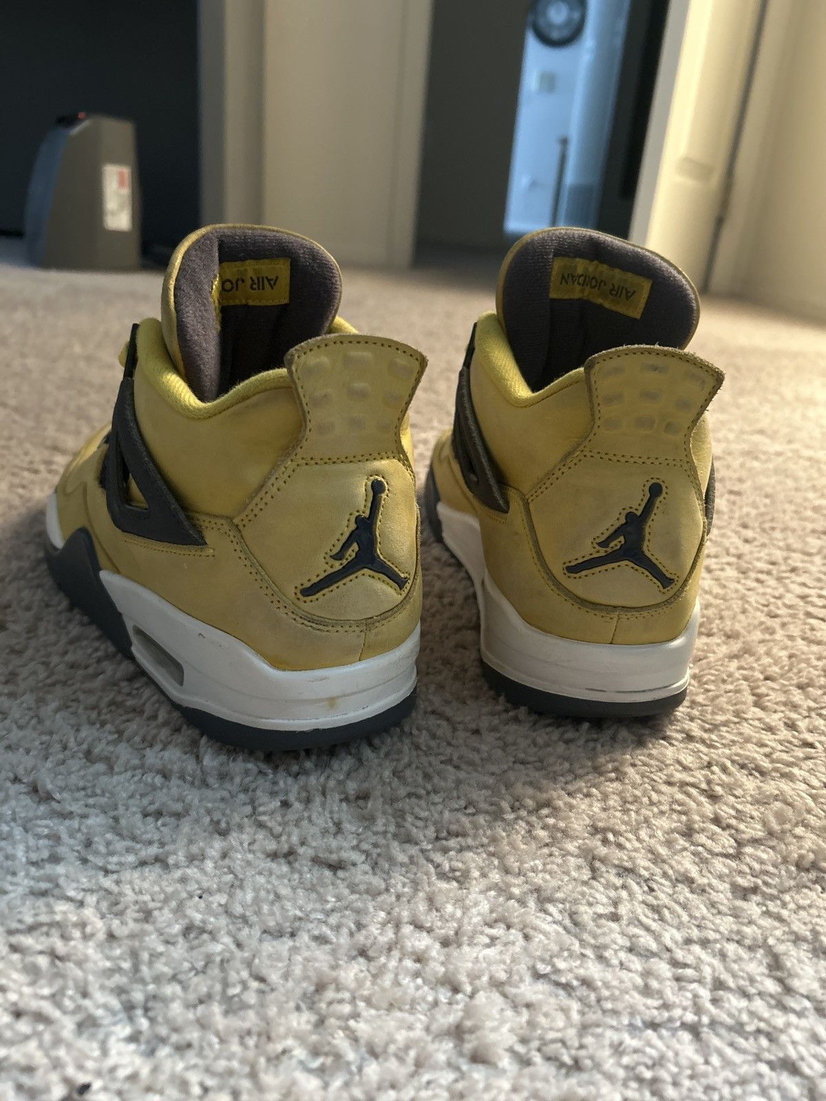 Jordan Brand Jordan 4 “Lightning” Size US 9 / EU 42 - 5 Thumbnail
