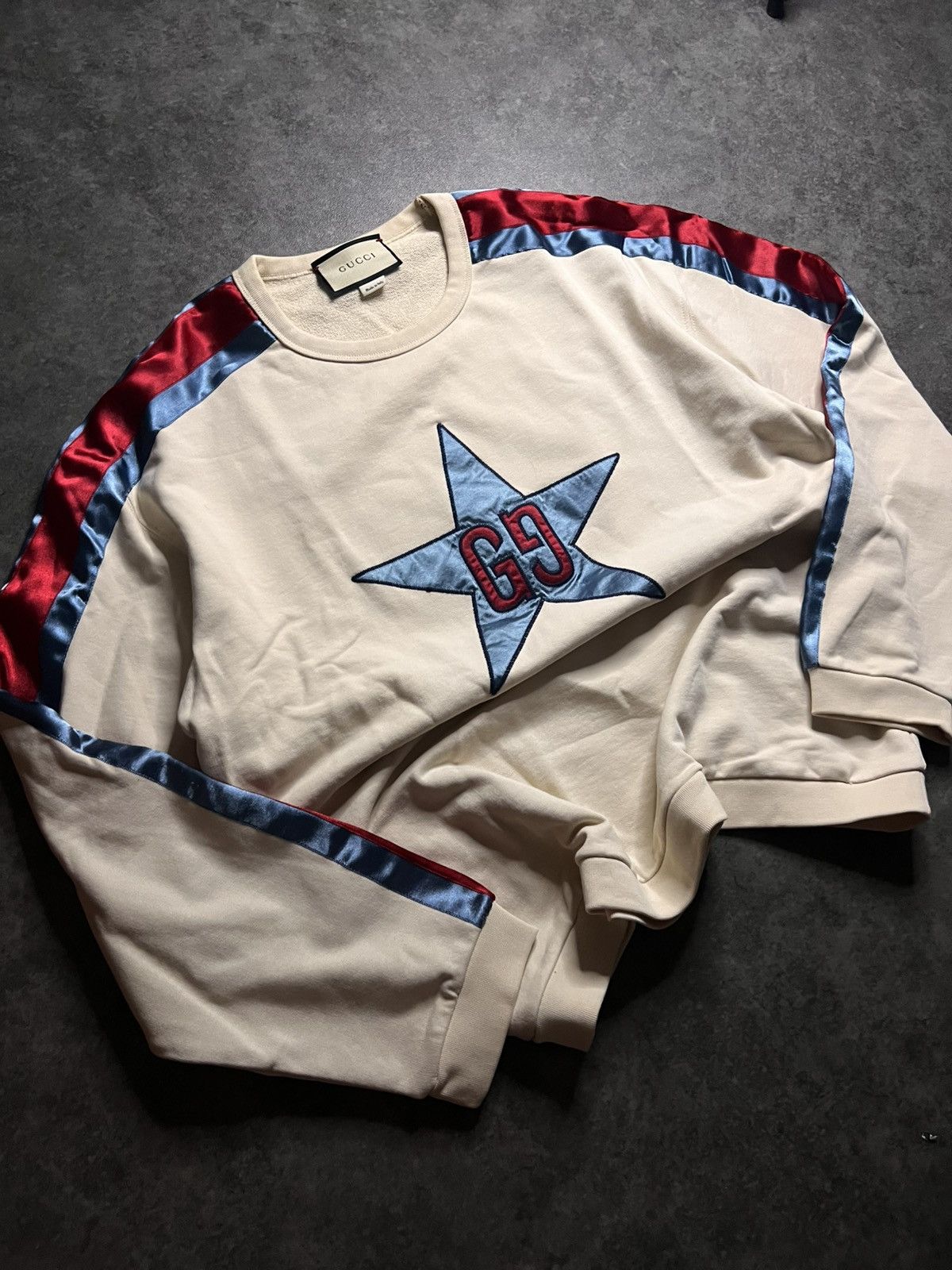 Gucci Sweatshirt Gucci Size XXL / US 16-18 / IT 52-54 - 1 Thumbnail
