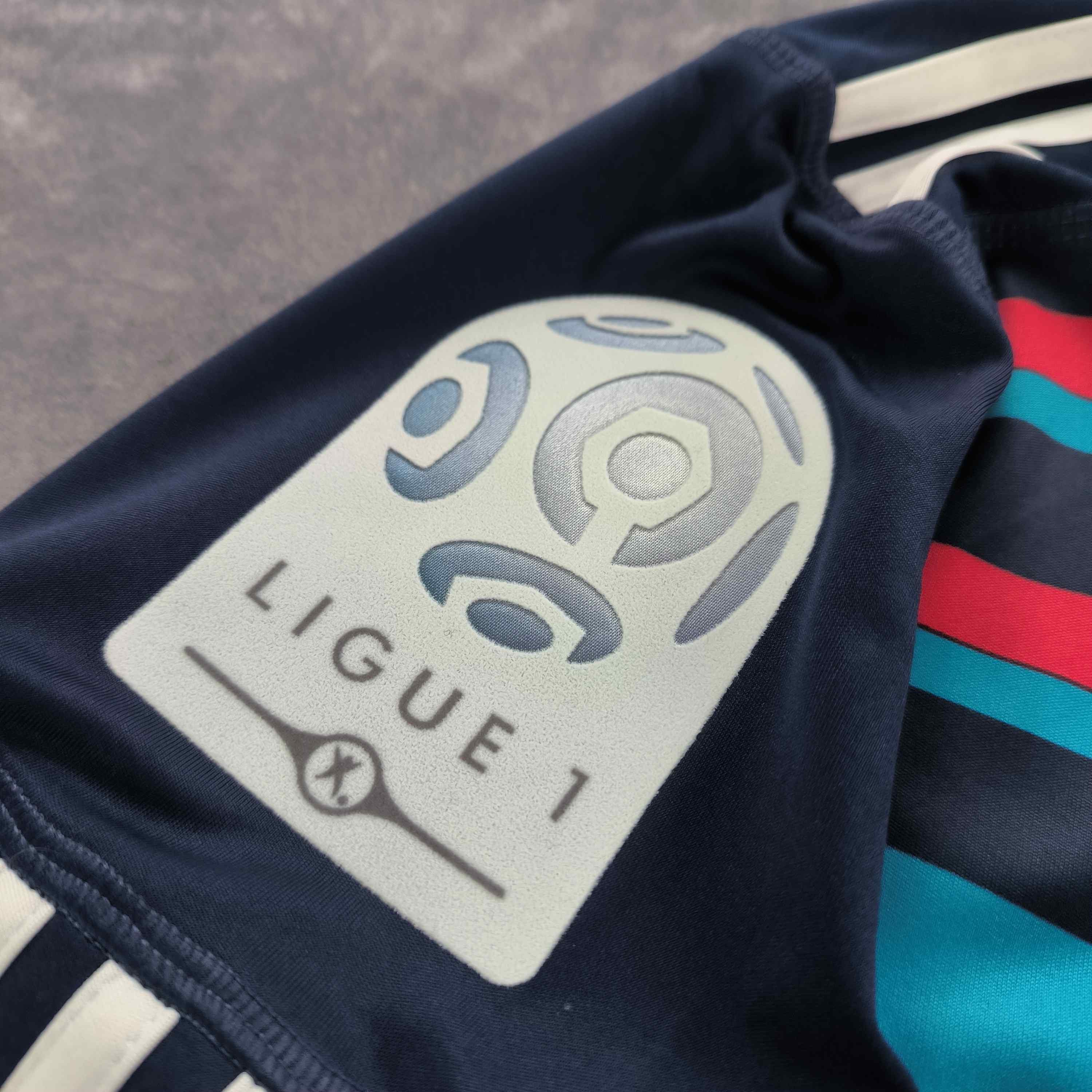 Adidas Lyon 2010-11 Adidas third Lacazette football jersey size S Size US S / EU 44-46 / 1 - 7 Thumbnail