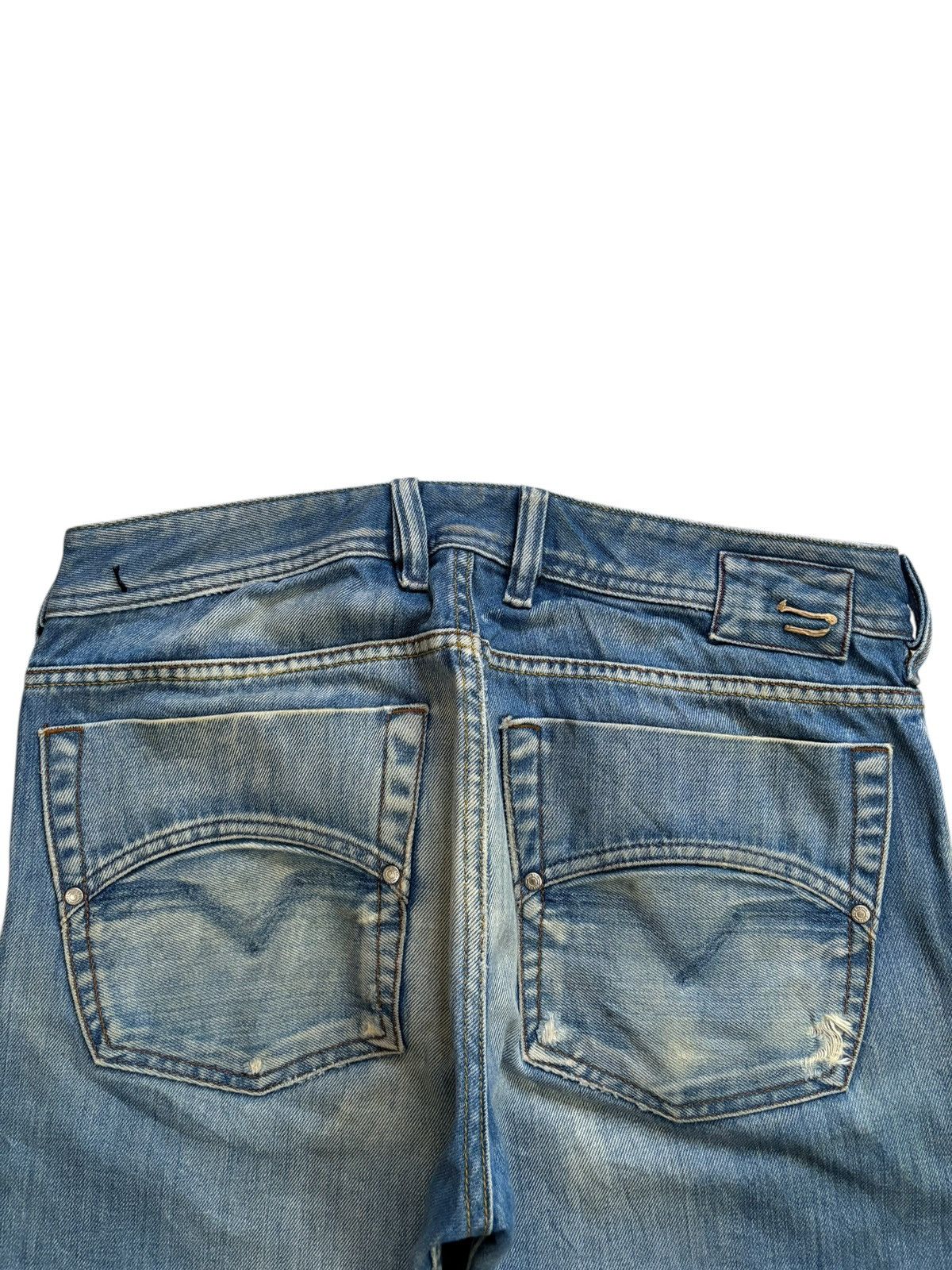 Diesel Vintage Diesel Zathan Blue Wash Distressed Flare Jeans Size US 32 / EU 48 - 8 Thumbnail