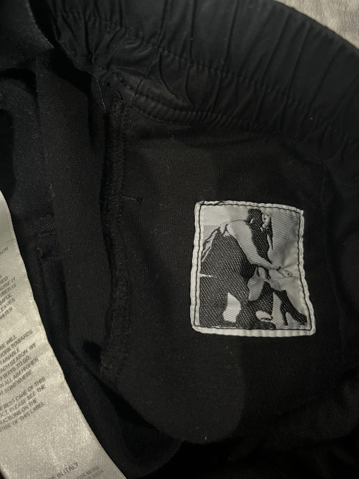 Rick Owens Drkshdw Rick Owen’s DRKSHDW gimp pod shorts! Size US 32 / EU 48 - 7 Thumbnail
